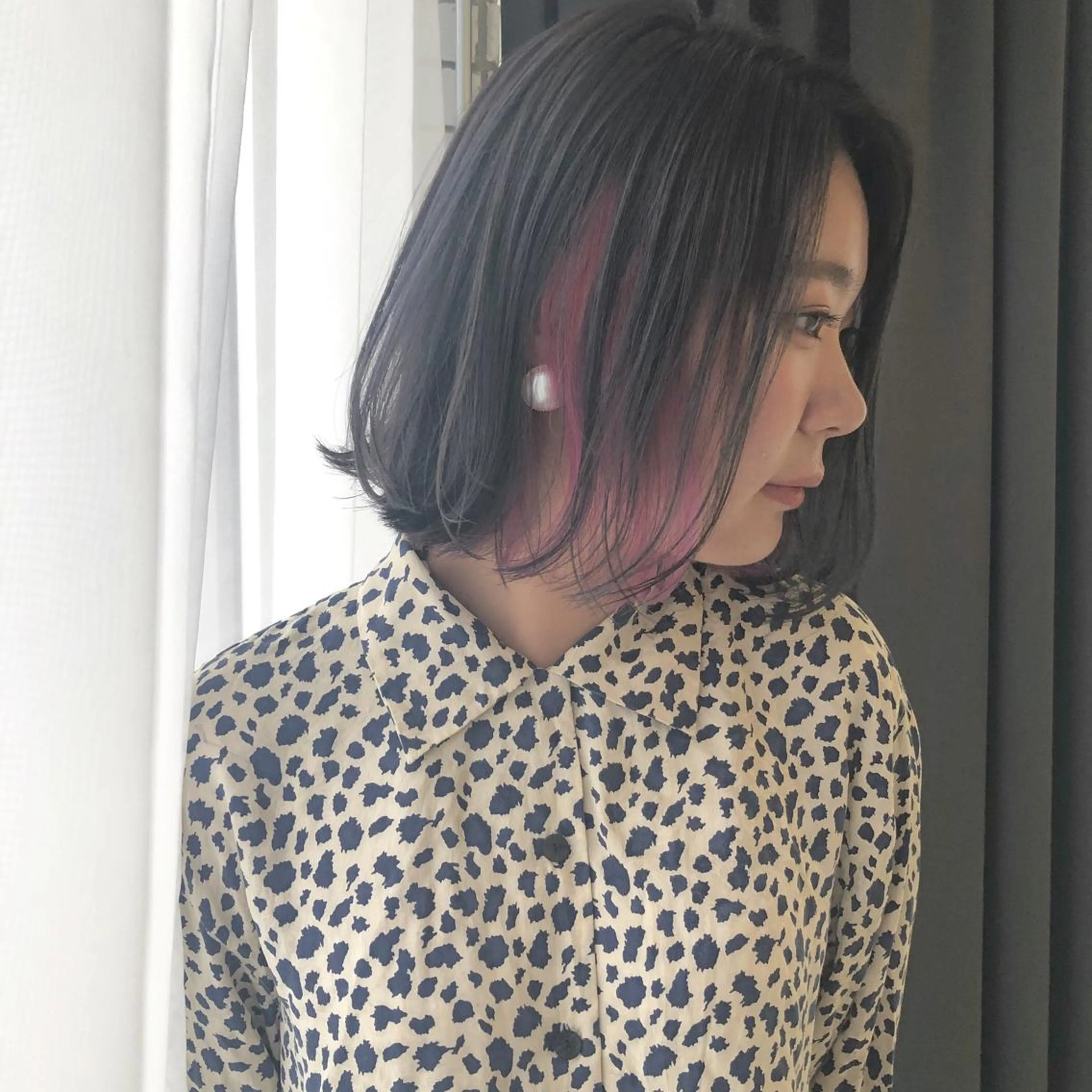 ミディアム カラー ブリーチ インナーカラー ORIKA 美容室のヘアスタイル