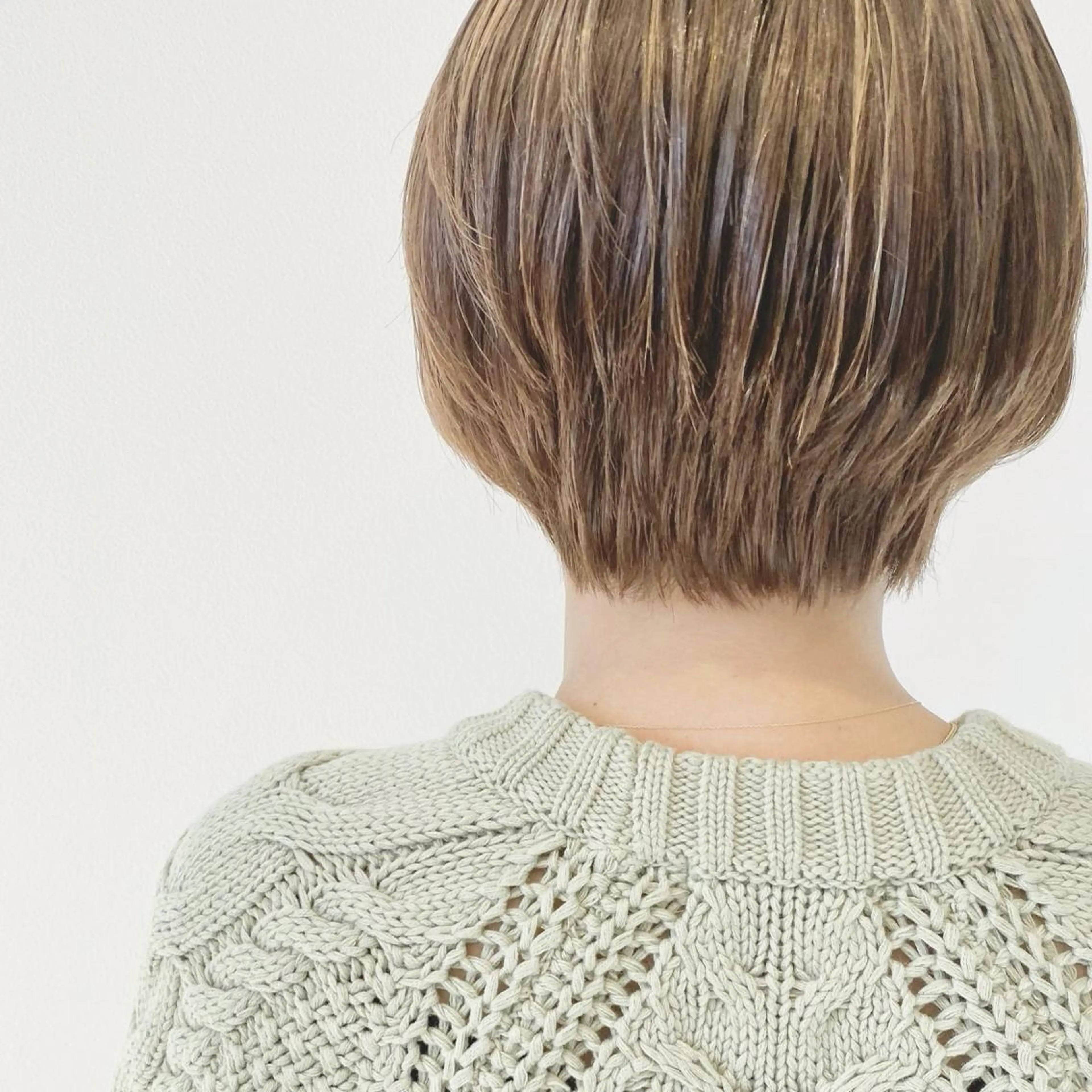 ショート カット ヘアカラー トリートメント MYRTLE TSUNODAのヘアスタイル