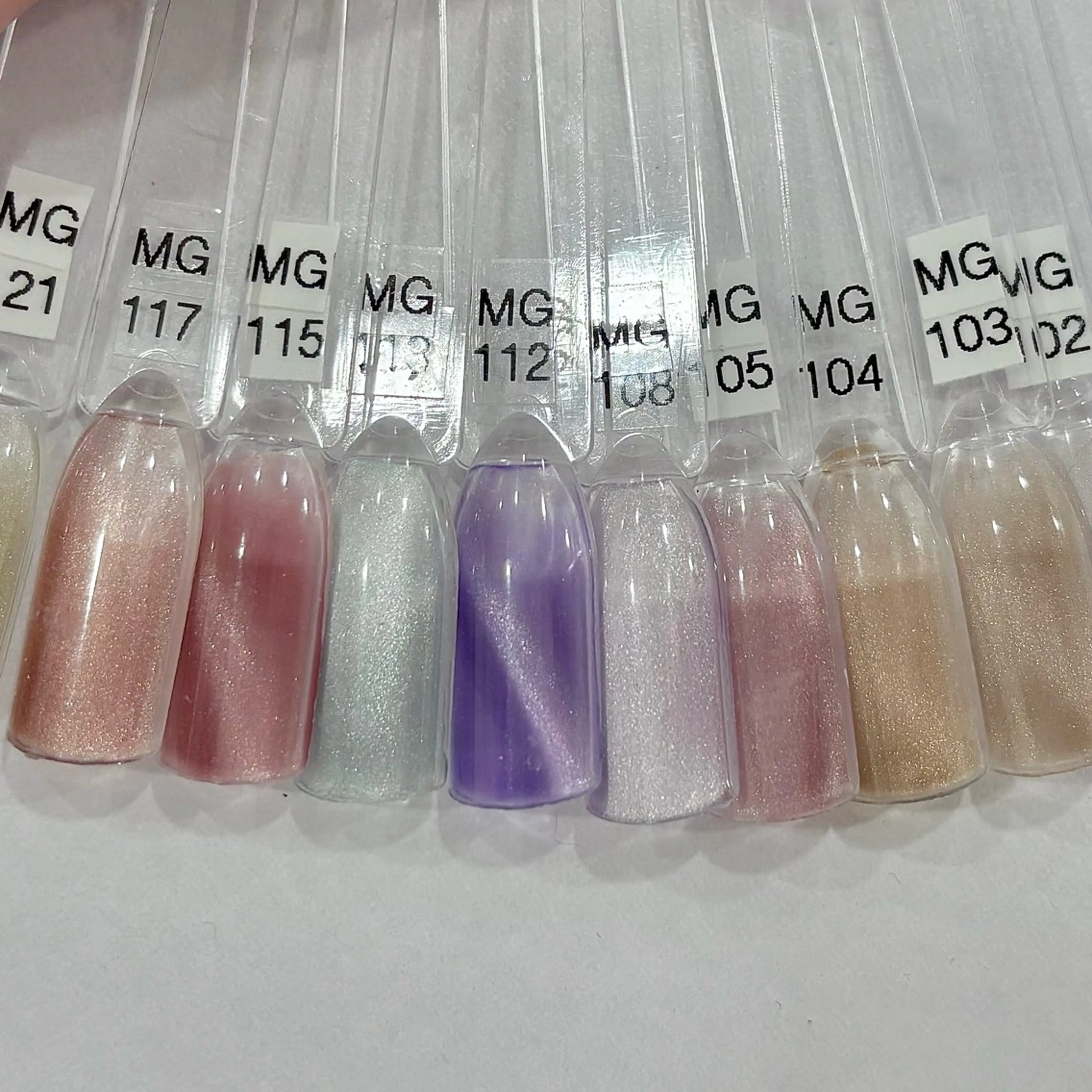 ネイル マグネットネイル アンリッシュ池袋 小泉のネイルデザイン