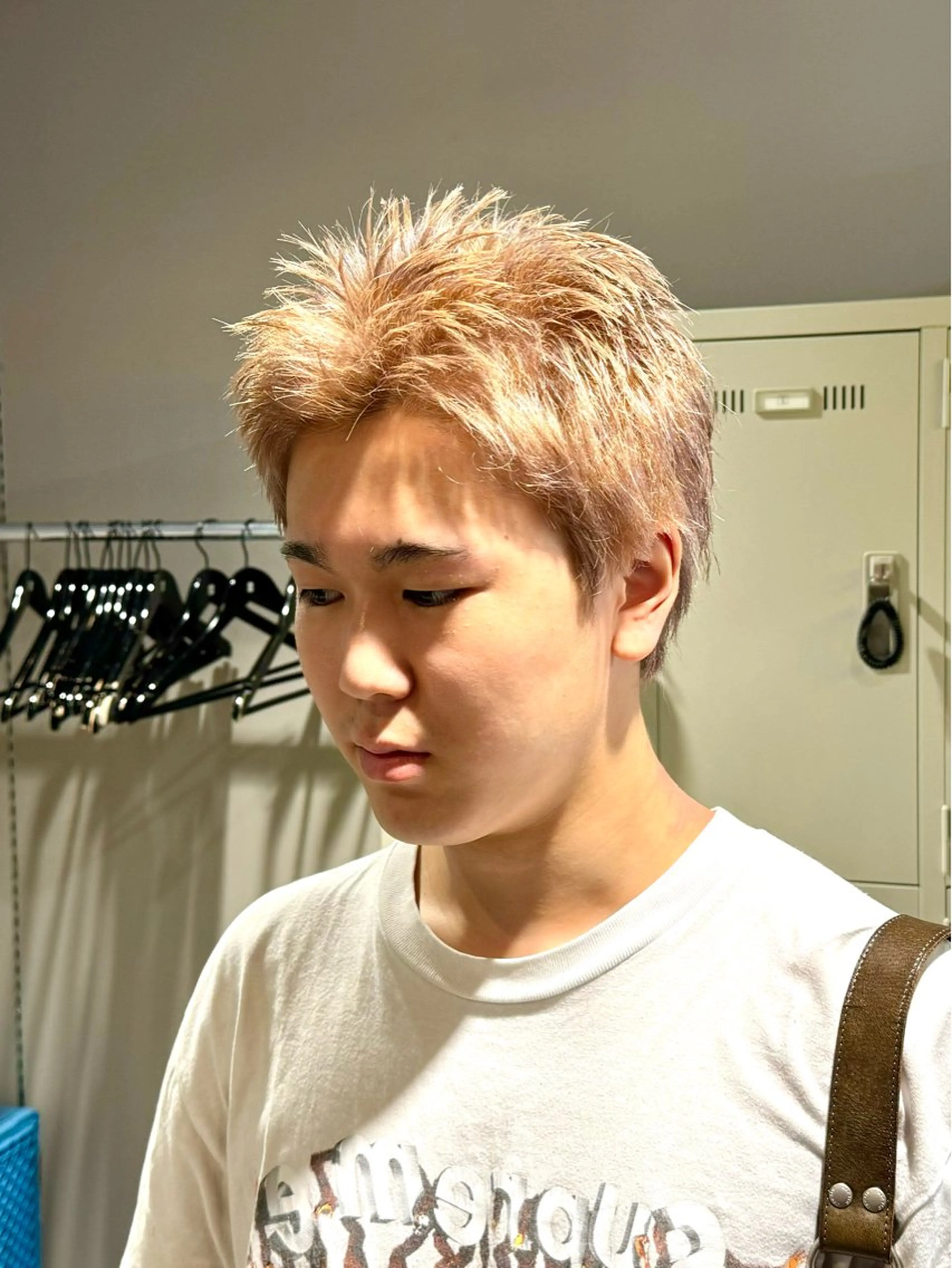 ショート カラー ヘアアレンジ メンズ スパイキーショート ショートヘア カット ヘアカラー トリートメント ヘアセット 艶カラー の達人のヘアスタイル