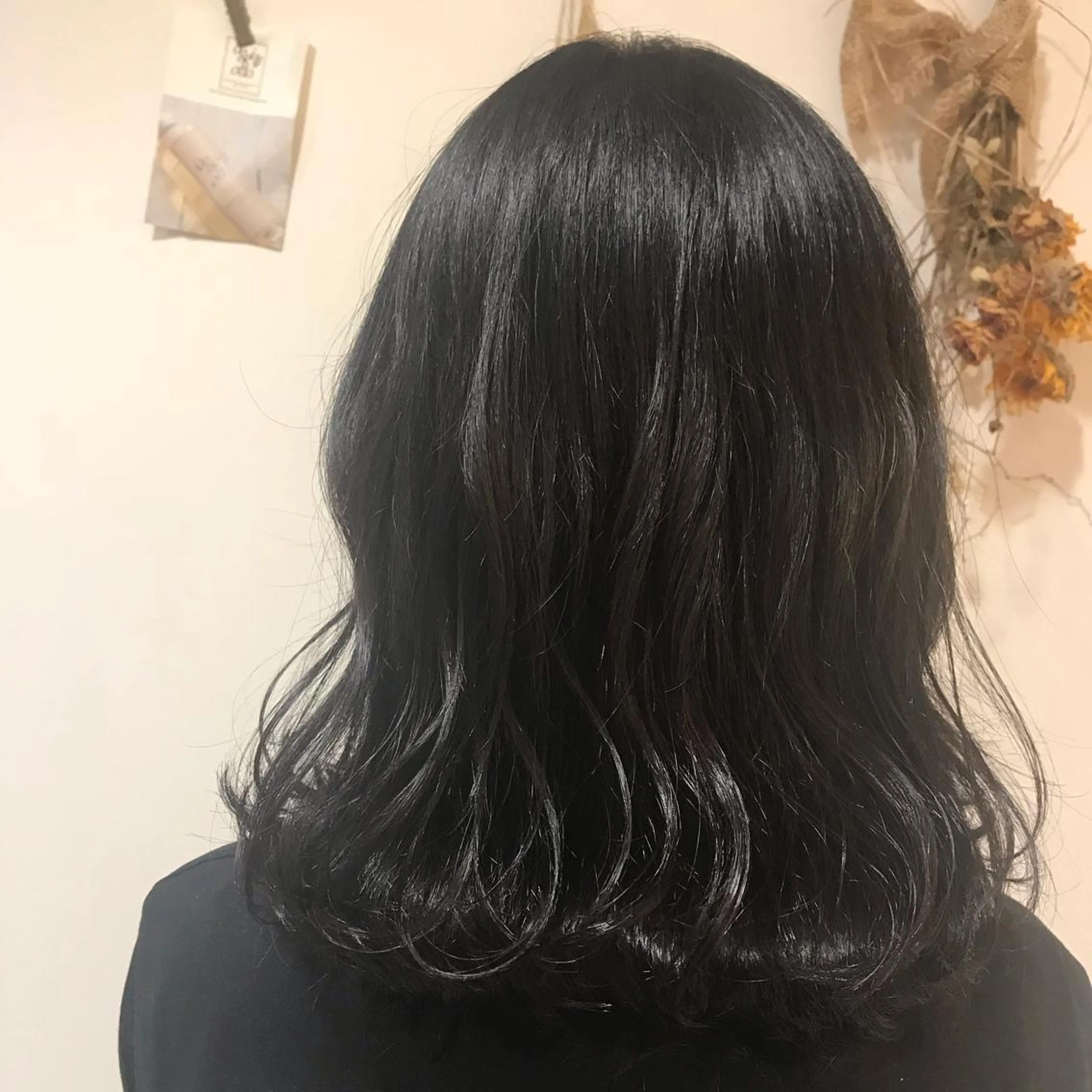ミディアム 長井 麻帆のヘアスタイル