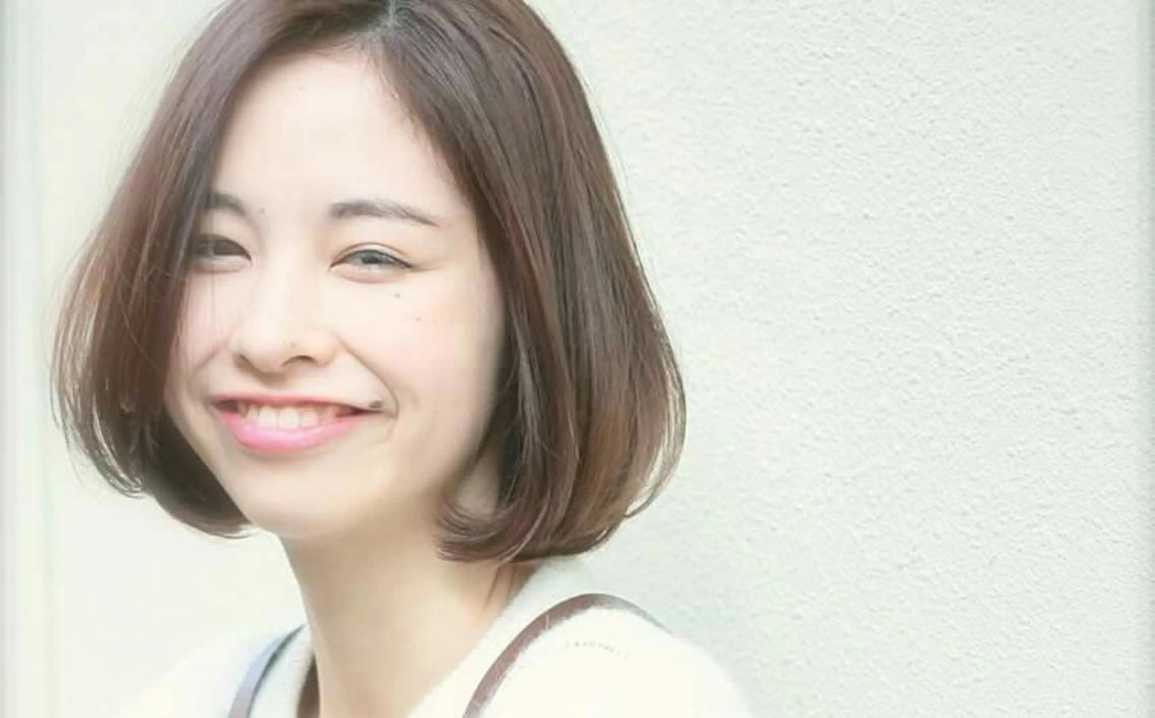 ミディアム ショート パーマ カラー ボブ iplus まつげ、眉毛、耳つぼのマツエク・マツパデザイン