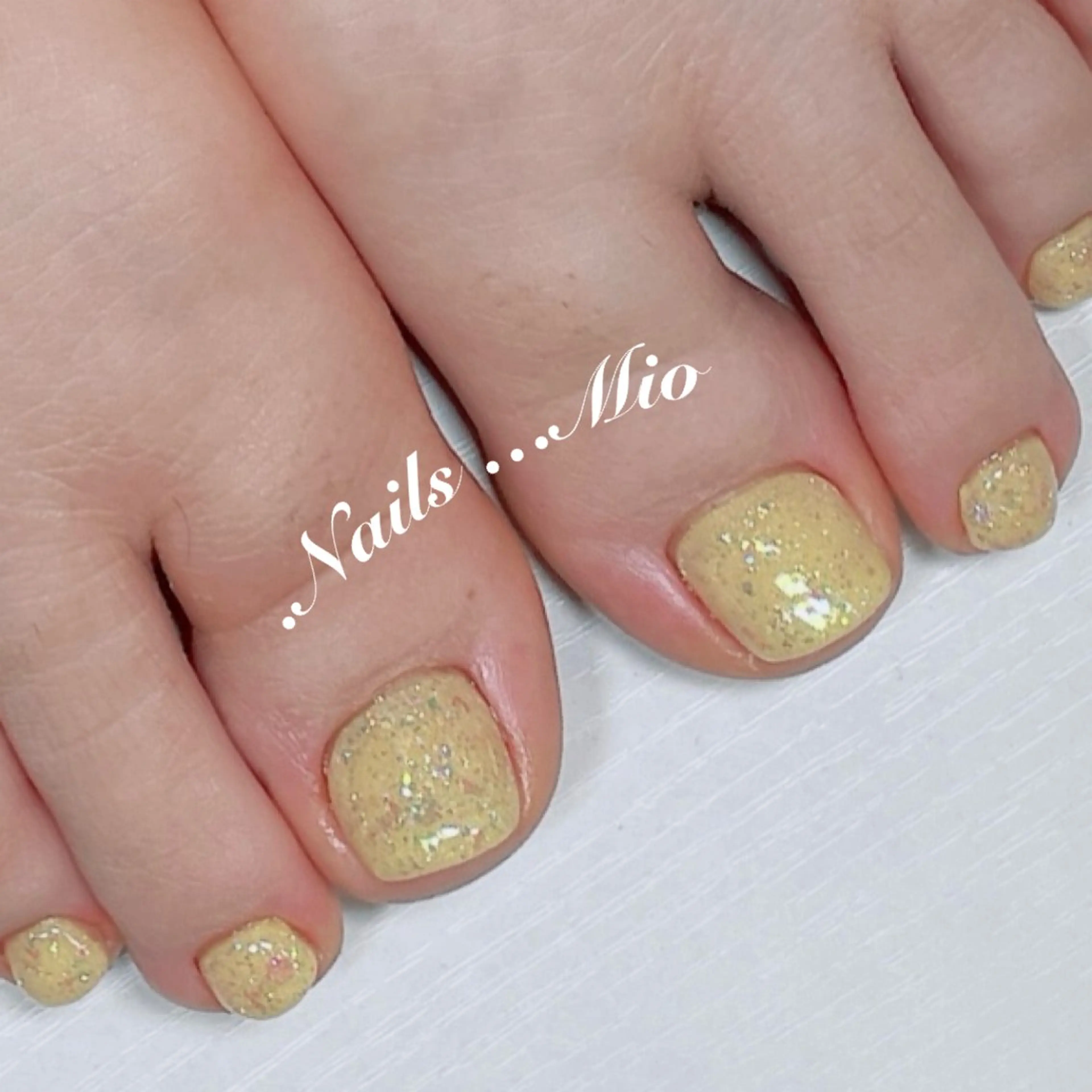 ネイル フットネイル ジェルネイル ワンカラーネイル フットネイル .Nails Mio 赤羽西ネイルサロンのネイルデザイン