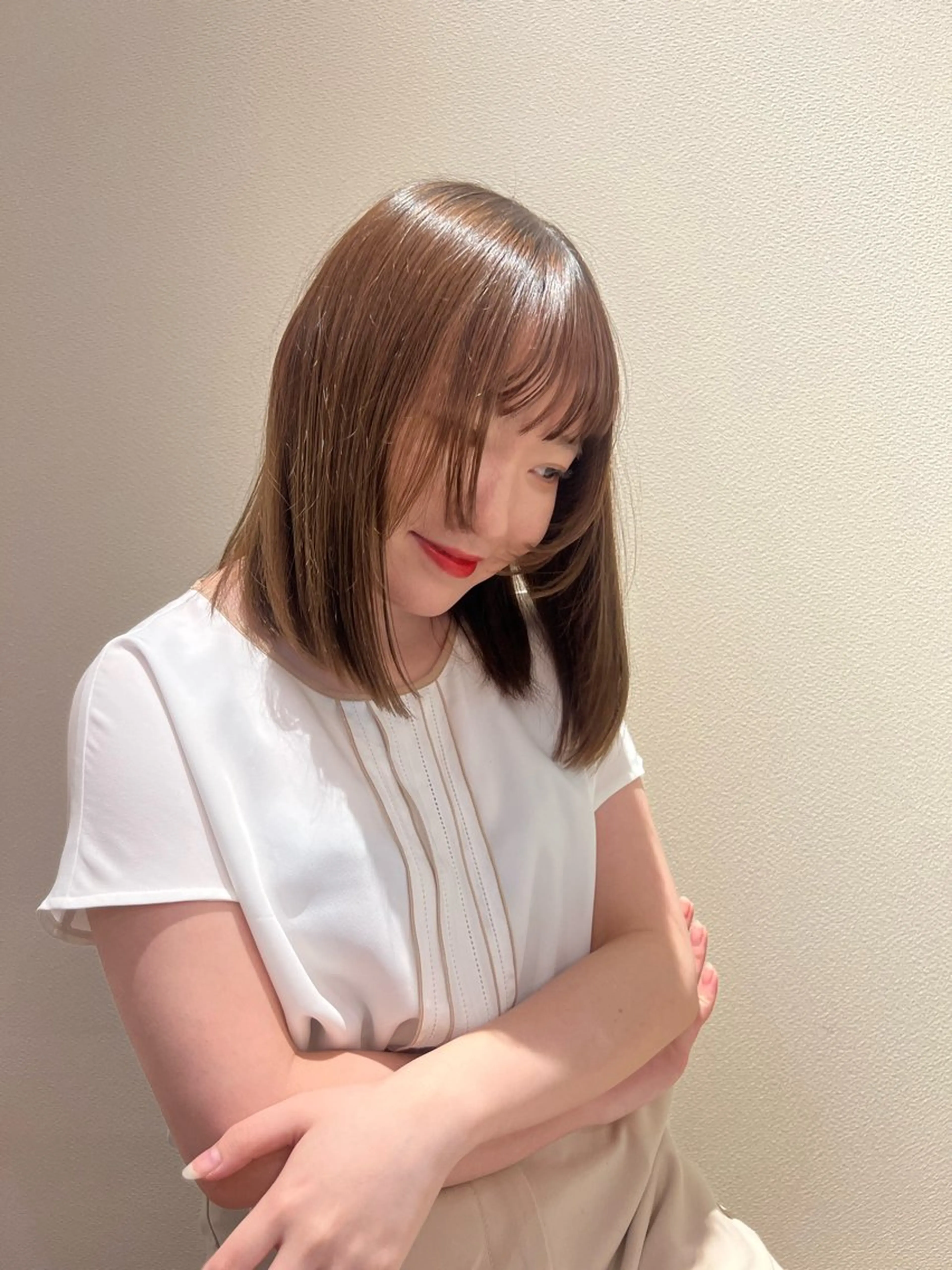 ミディアム Asobi所属・透明感♡くすみカラー 🍏Haruka🍏のヘアスタイル