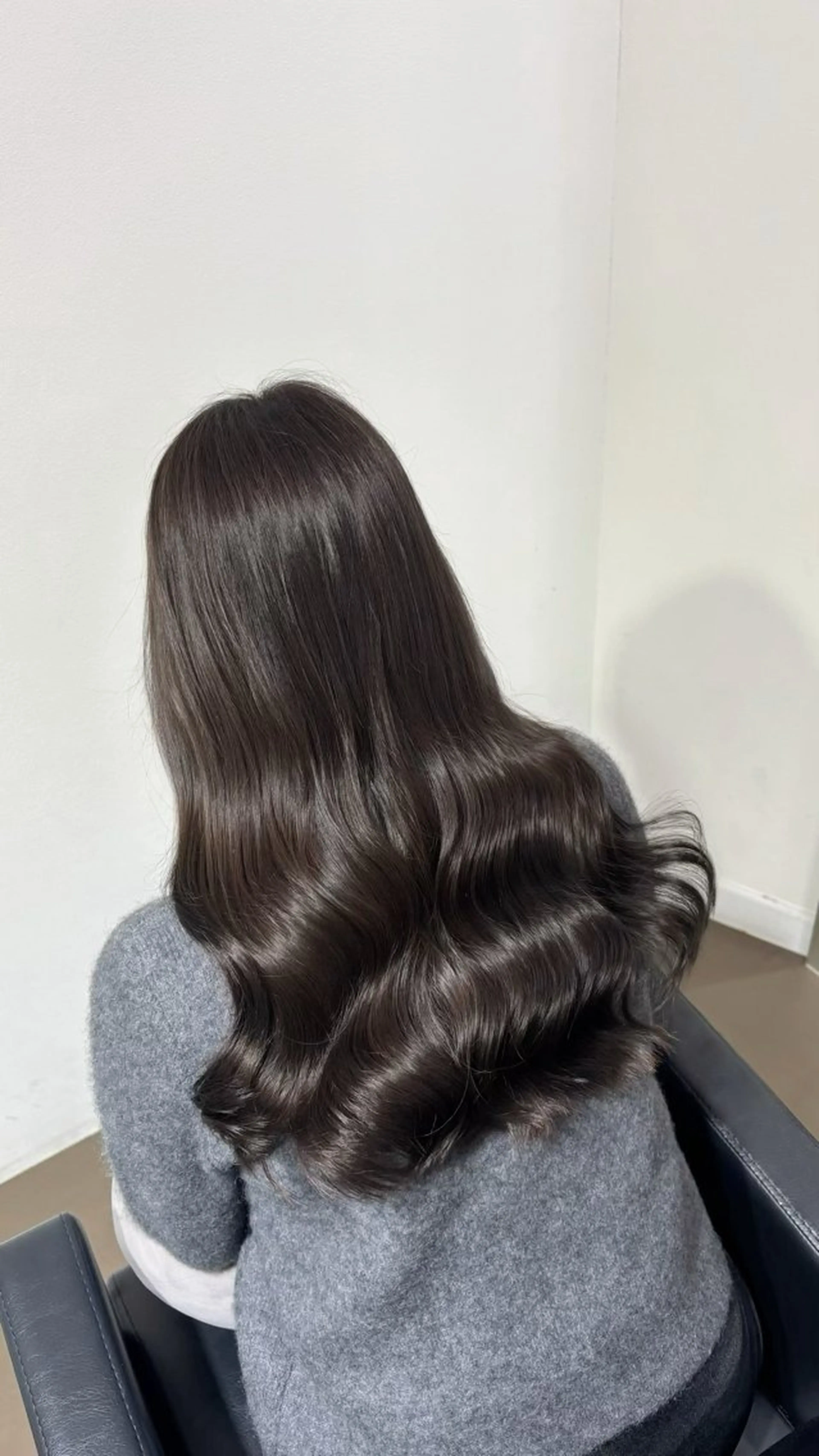 ロング カラー ヘアカラー トリートメント 【ioe 岡本】 🎀NOKO🎀のヘアスタイル