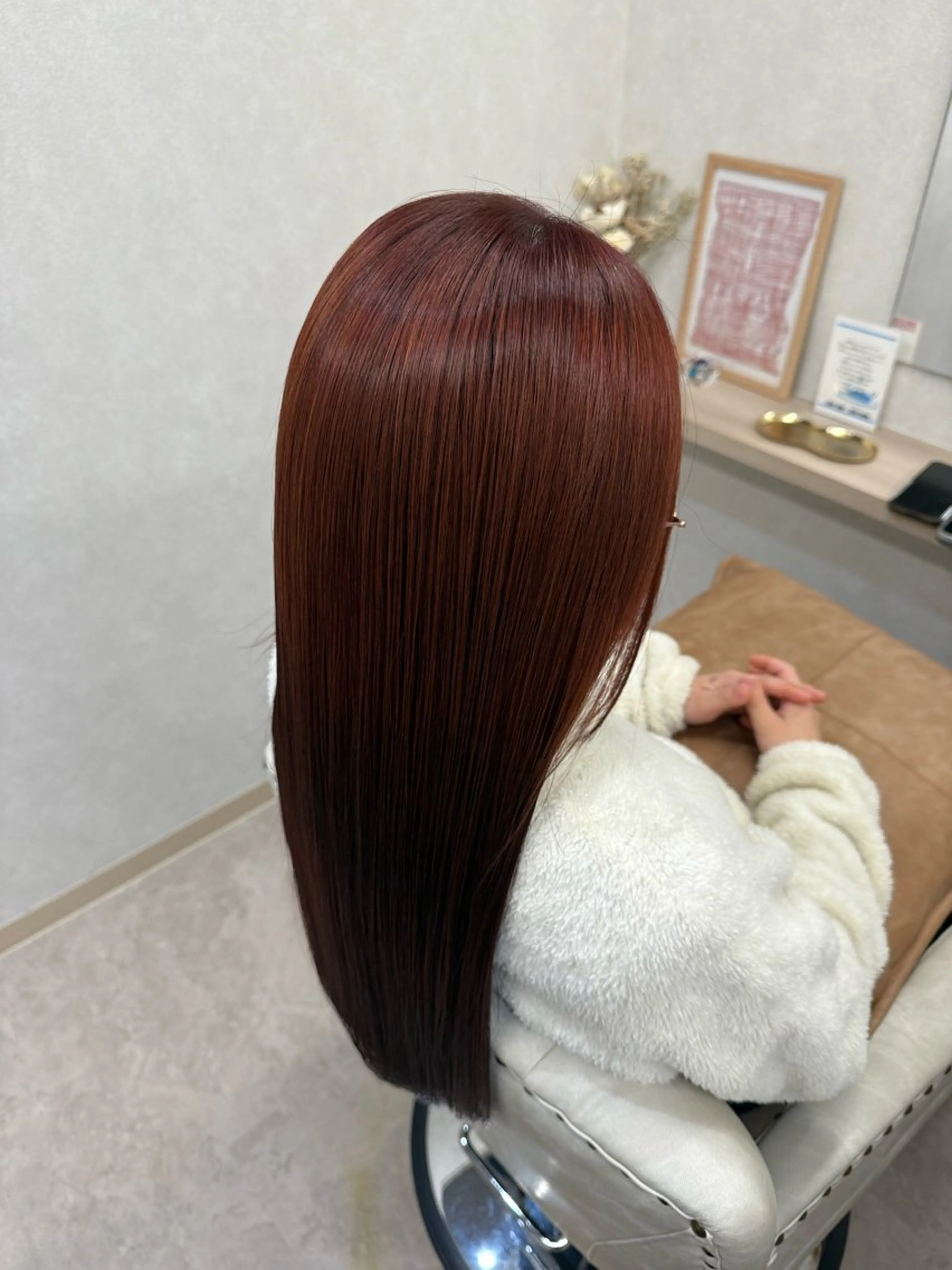 ロング カラー 炭屋 波音のヘアスタイル
