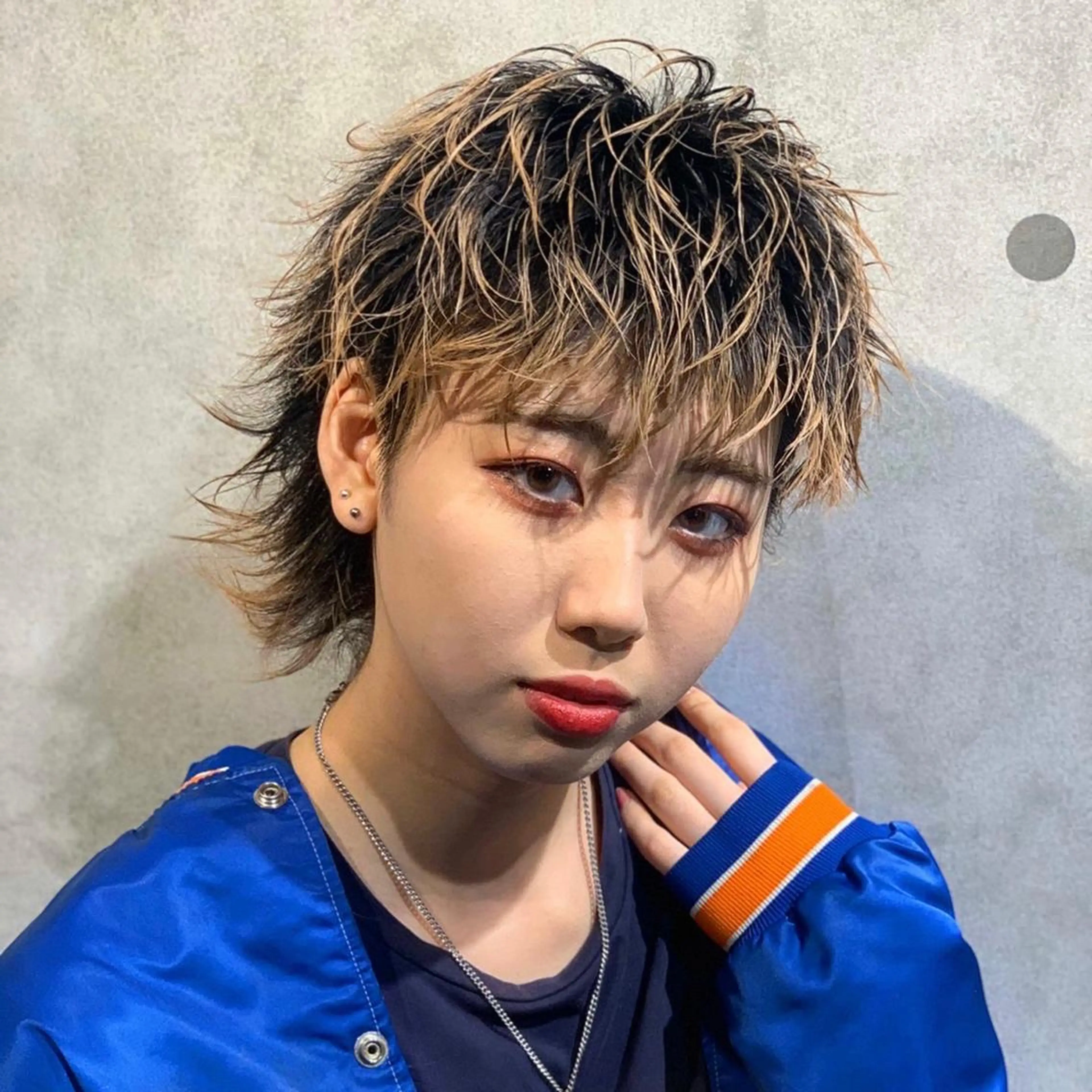 ショート カラー パーマ メンズ メンズハイトーン ハイトーンカラー カット ヘアカラー トリートメント 🔥メンズ🔥かっこ いいが正義！代表柿崎のヘアスタイル