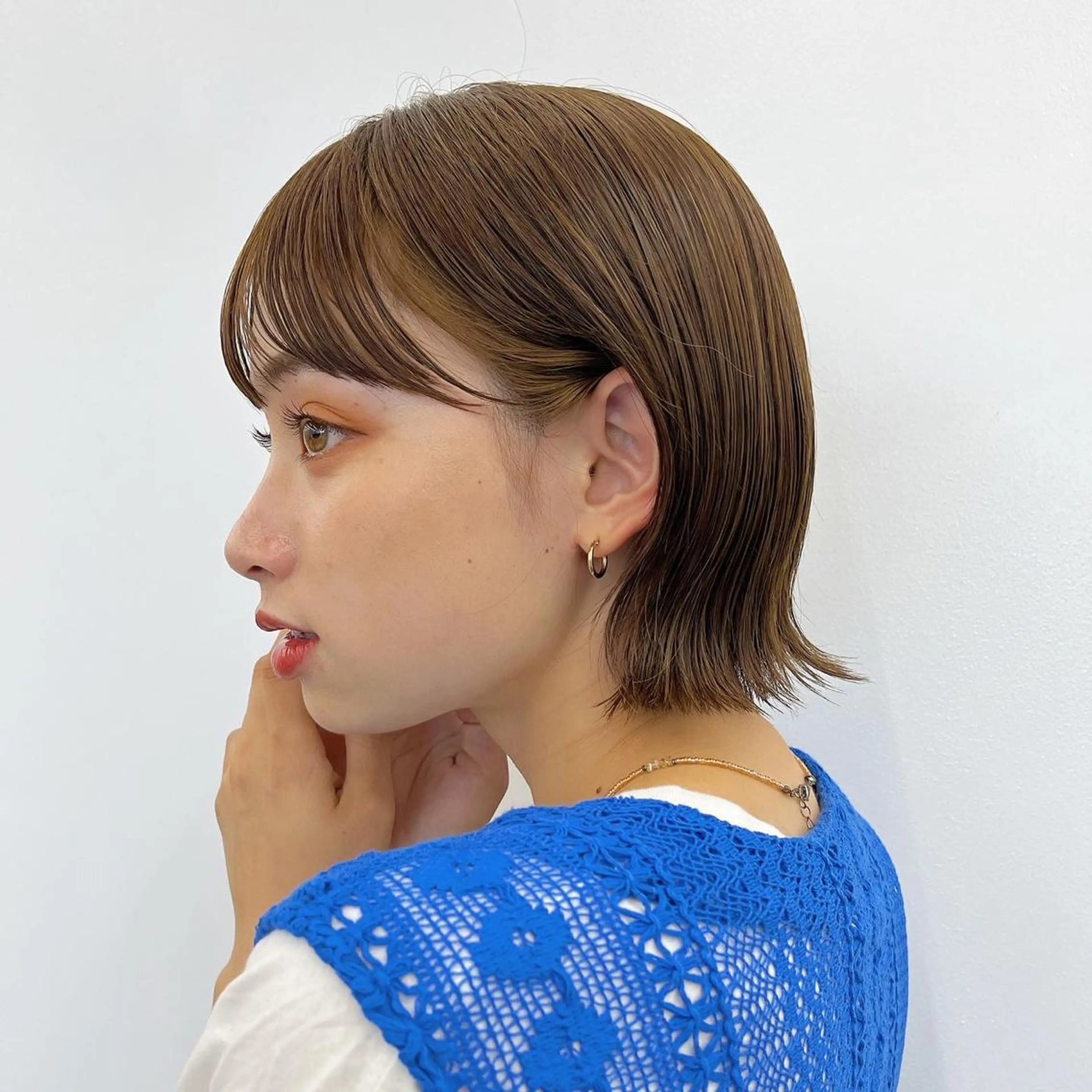 ショート カラー ショートボブ ベージュカラー ブリーチ ブラウンカラー 透明感カラー 🌱ボブ/レイヤー/ ベージュ/あやみ✨のヘアスタイル