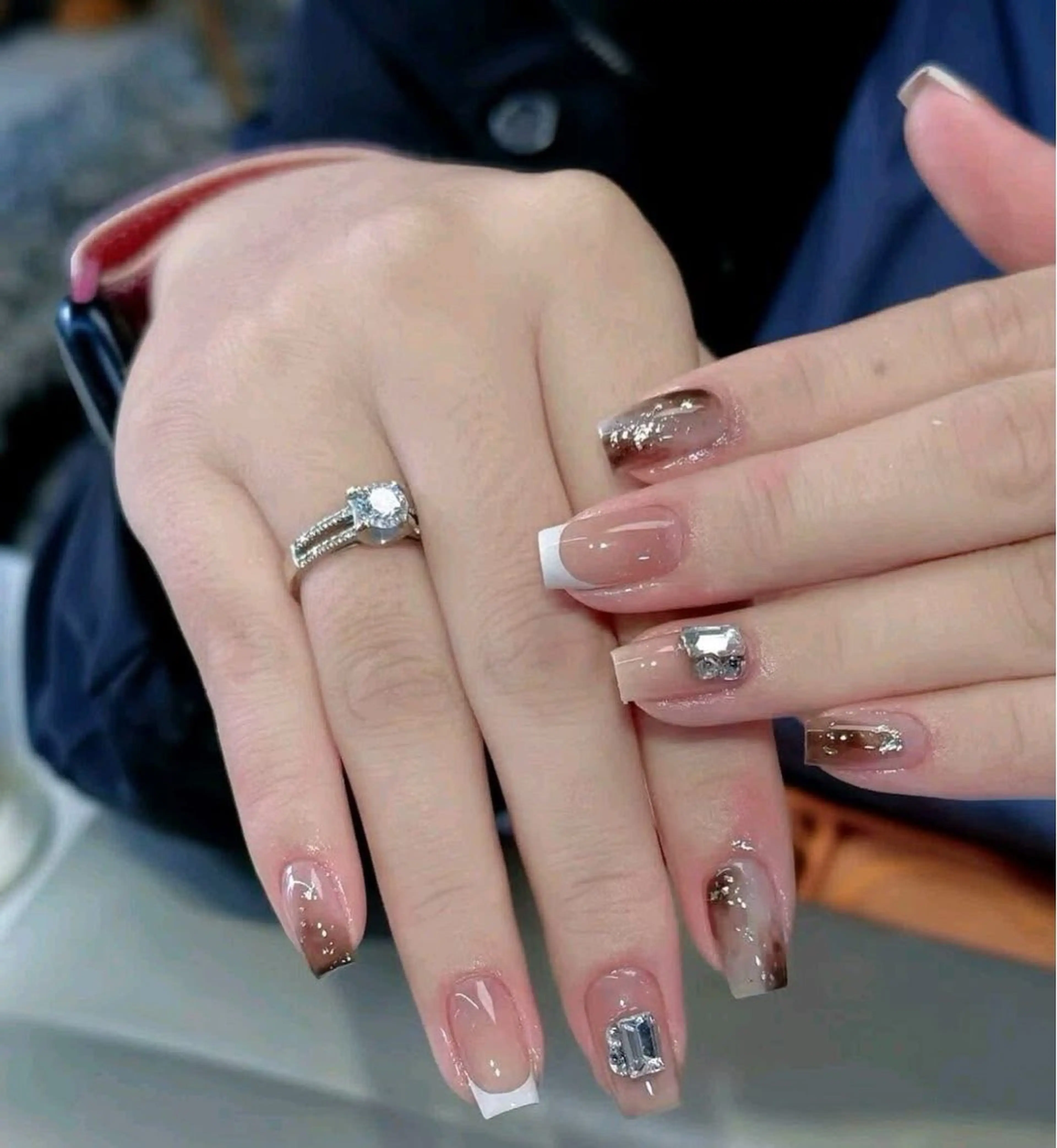 ネイル ボルドー チークネイル 成人式 フレンチネイル キラキラネイル Kawaii _Nailのネイルデザイン