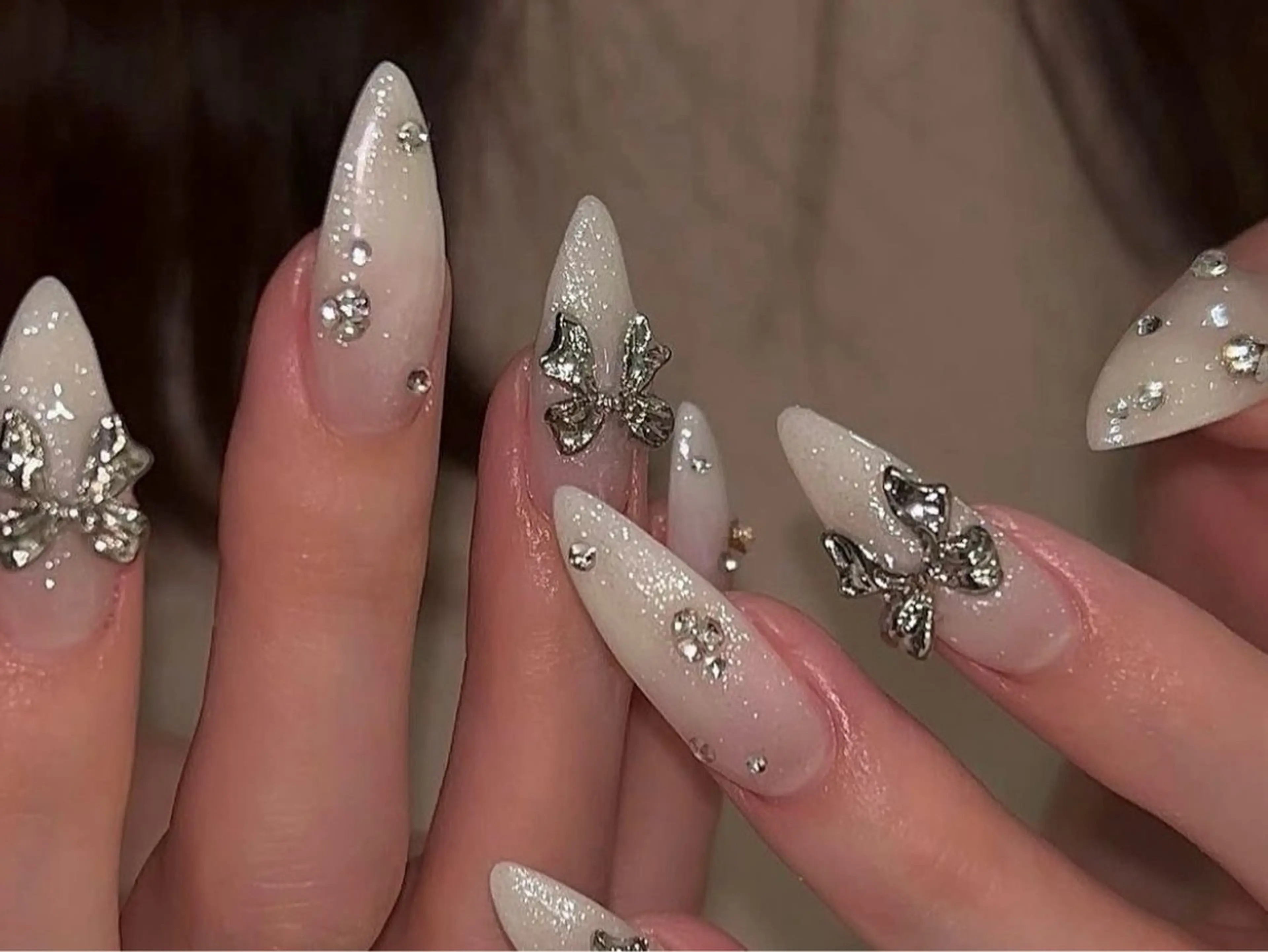 ネイル オーロラネイル 長さ出し フットネイル フレンチネイル ジェルネイル Belle Nail Salonのネイルデザイン