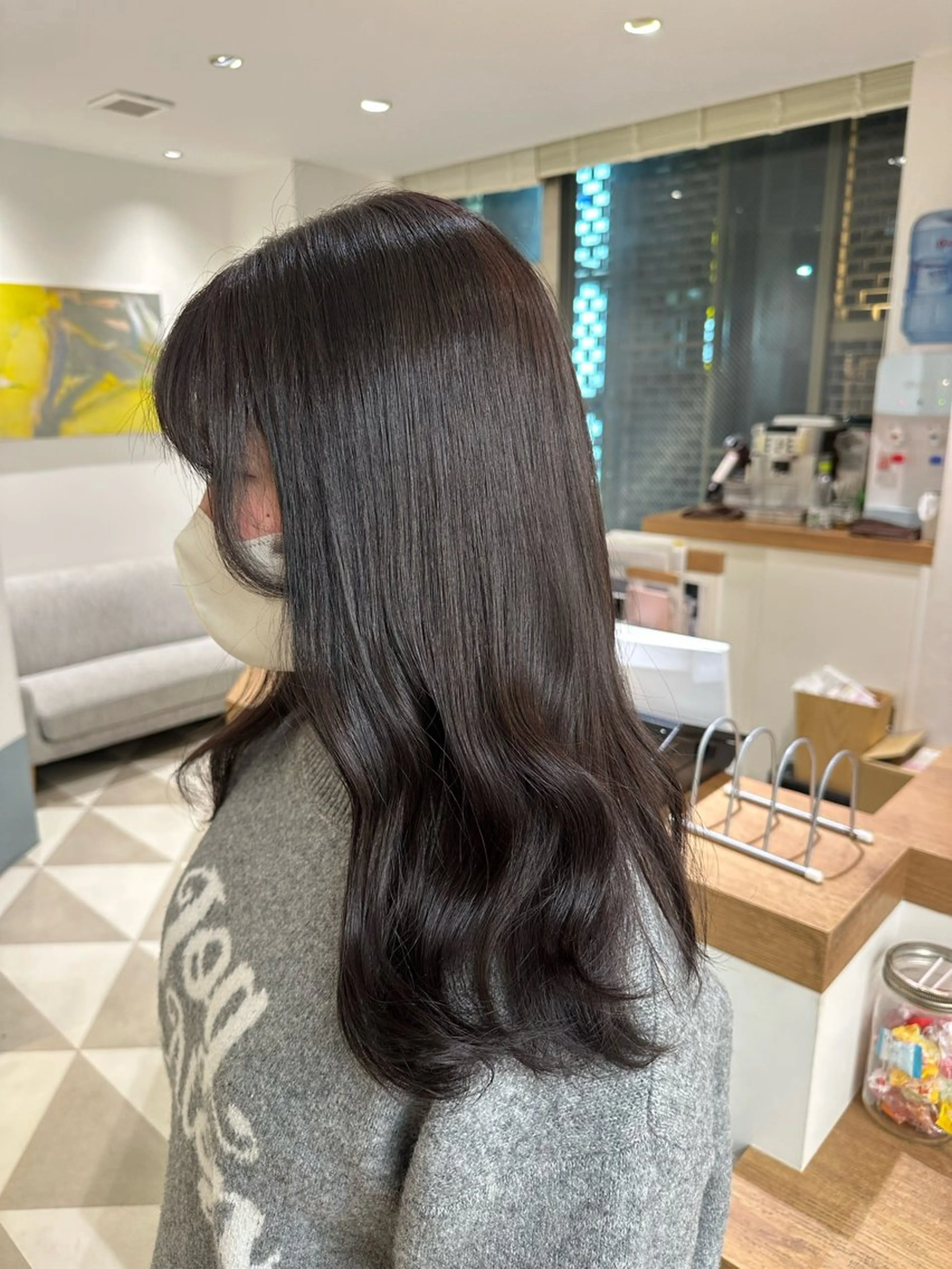 ロング カラー ヘアカラー トリートメント 安丸 結夏のヘアスタイル