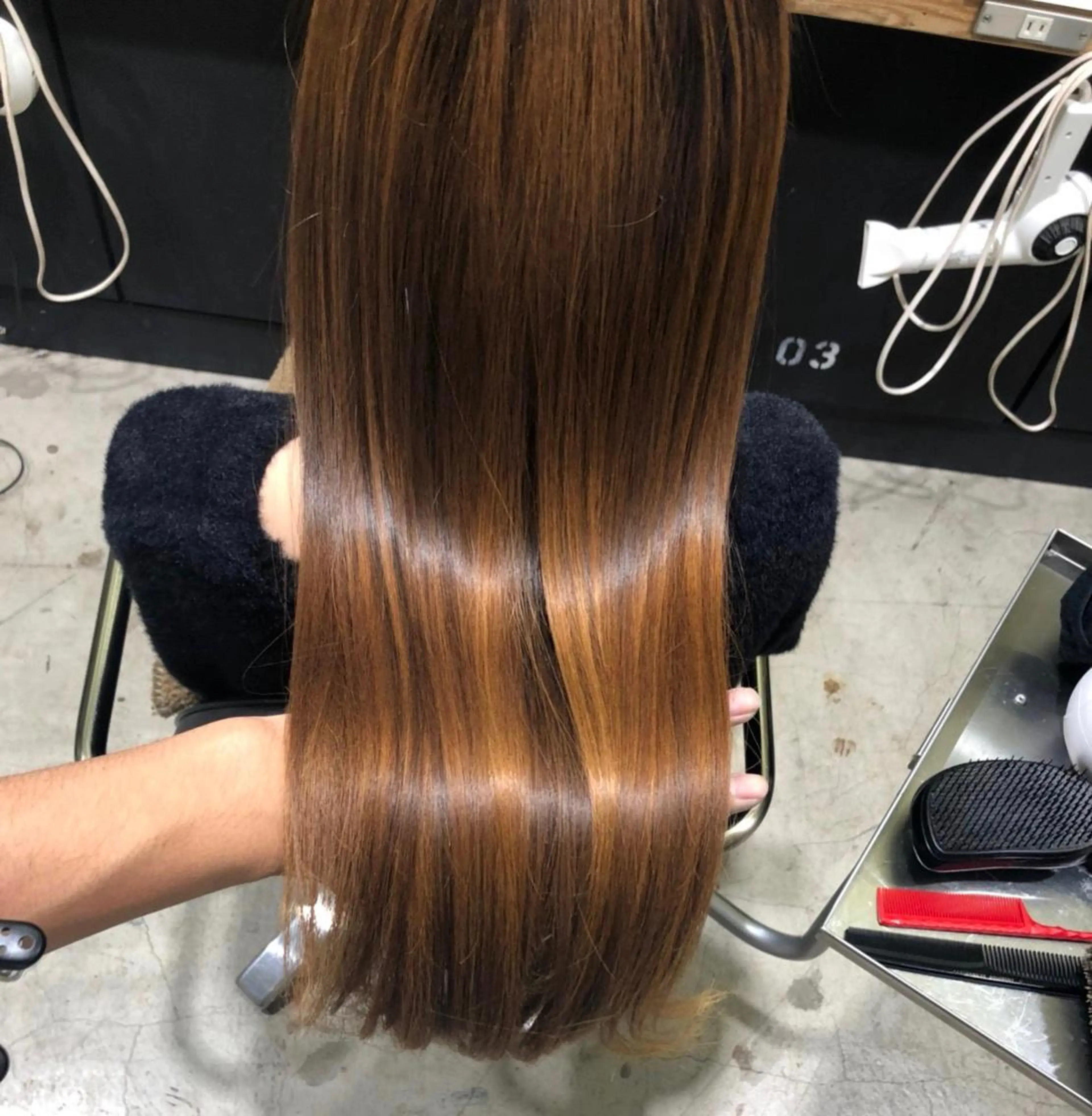 ミディアム カラー パーマ トリートメント トリートメント 暗髪カラー🫐パーマ おくだりんかのヘアスタイル