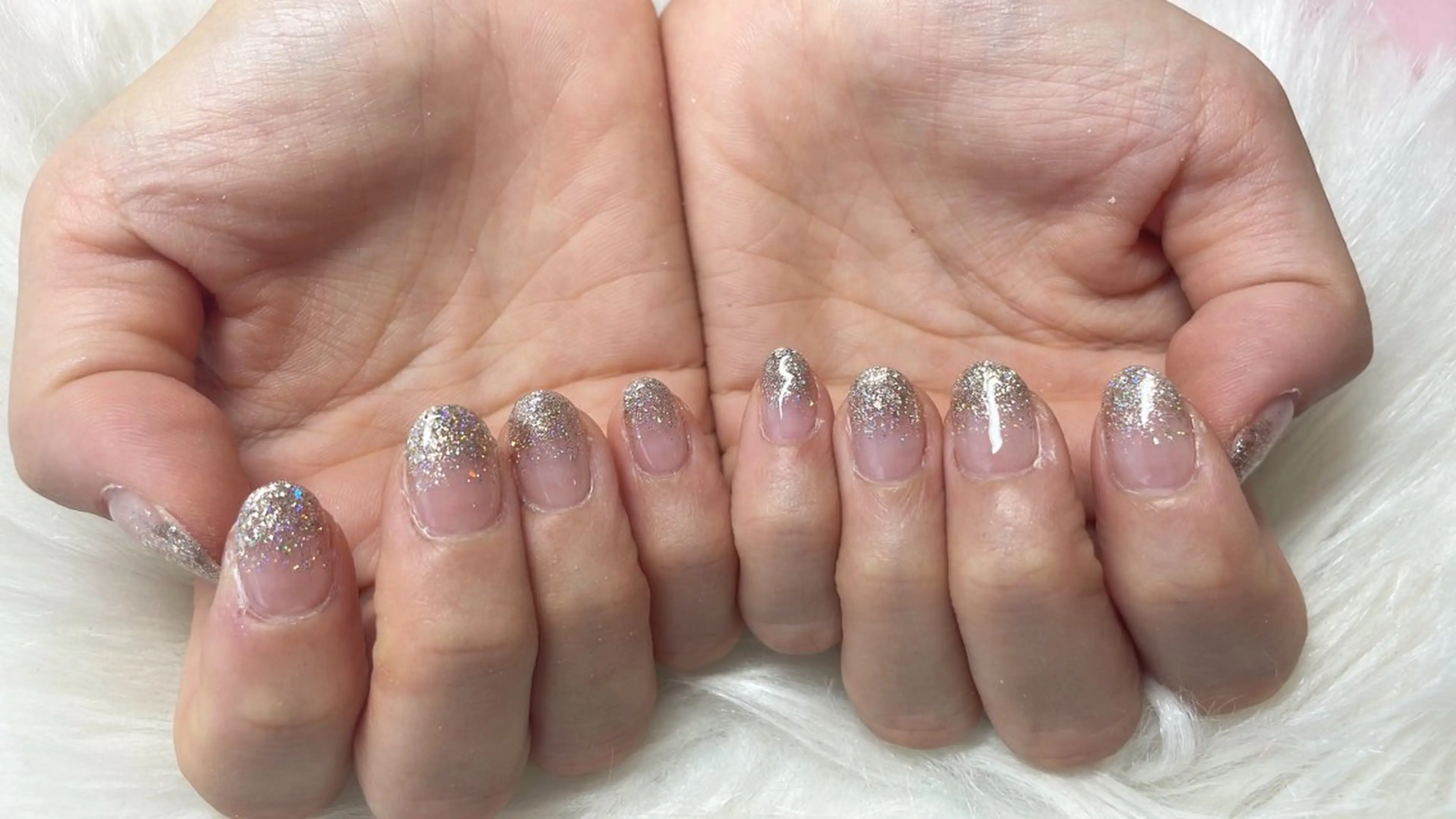 ネイル Amoureuse Satomiのネイルデザイン