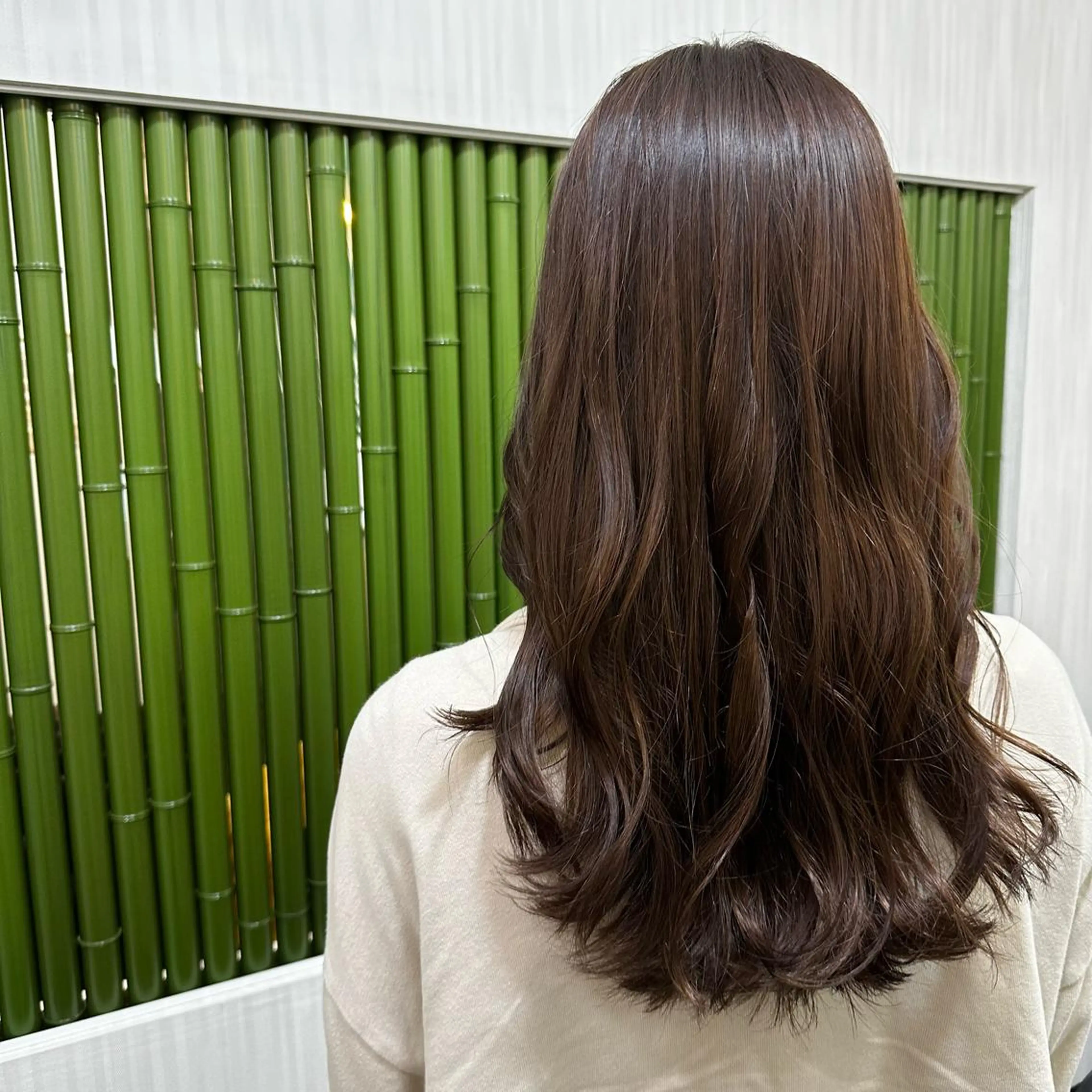 ロング カラー 阿部 麻衣子のヘアスタイル