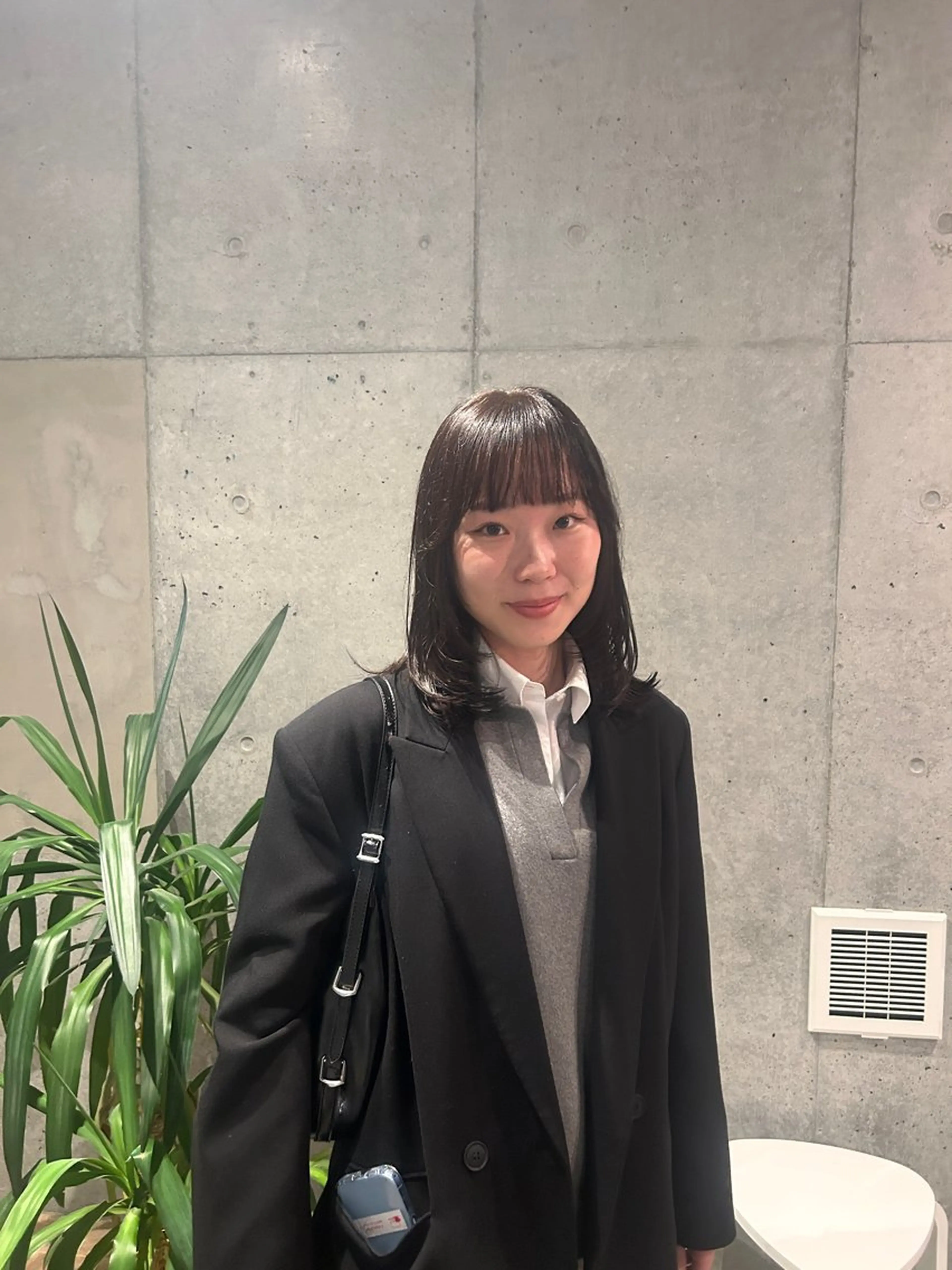 ミディアム 高林 ココのヘアスタイル