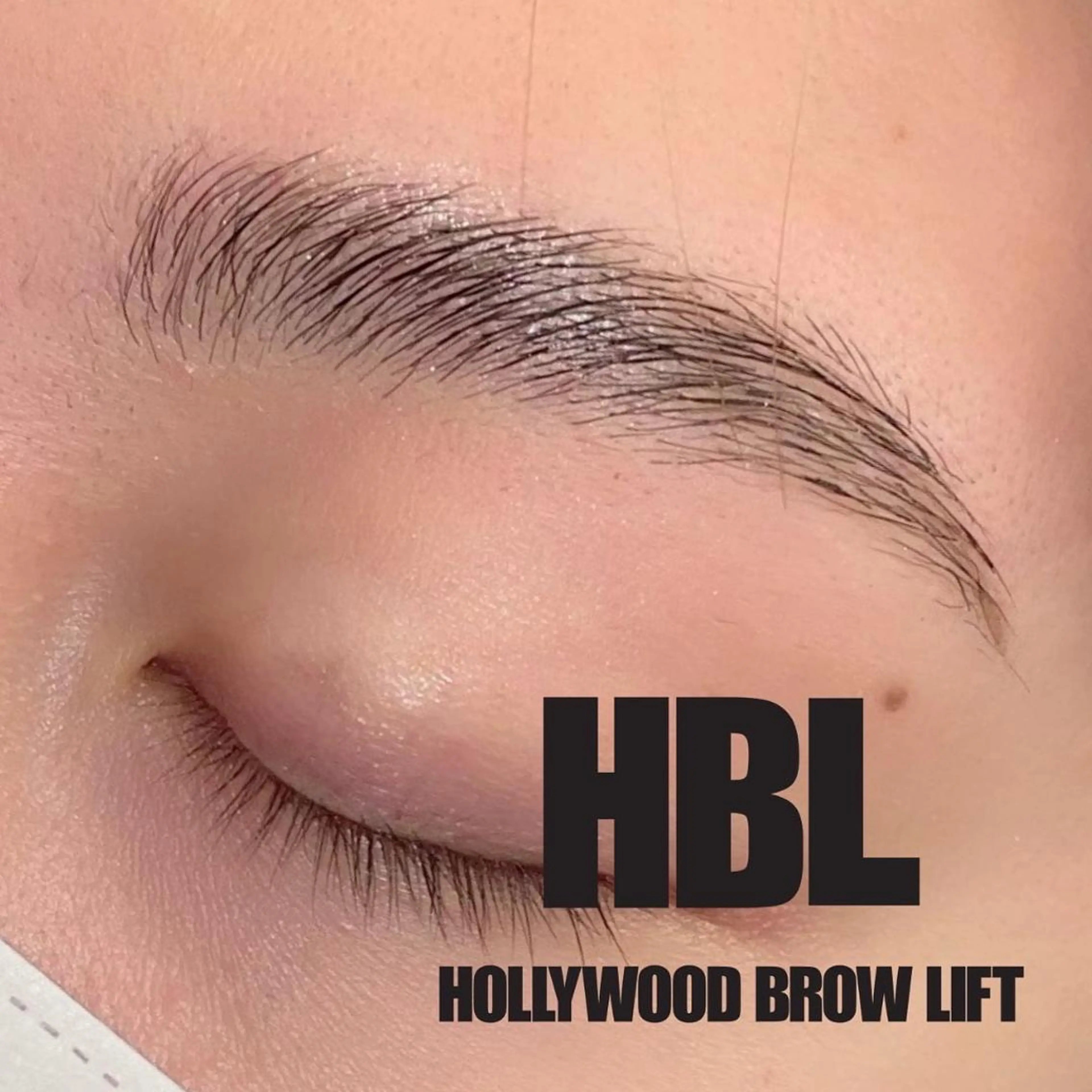 アイブロウ ヌーベルボーテ 小川の眉毛・アイブロウイメージ