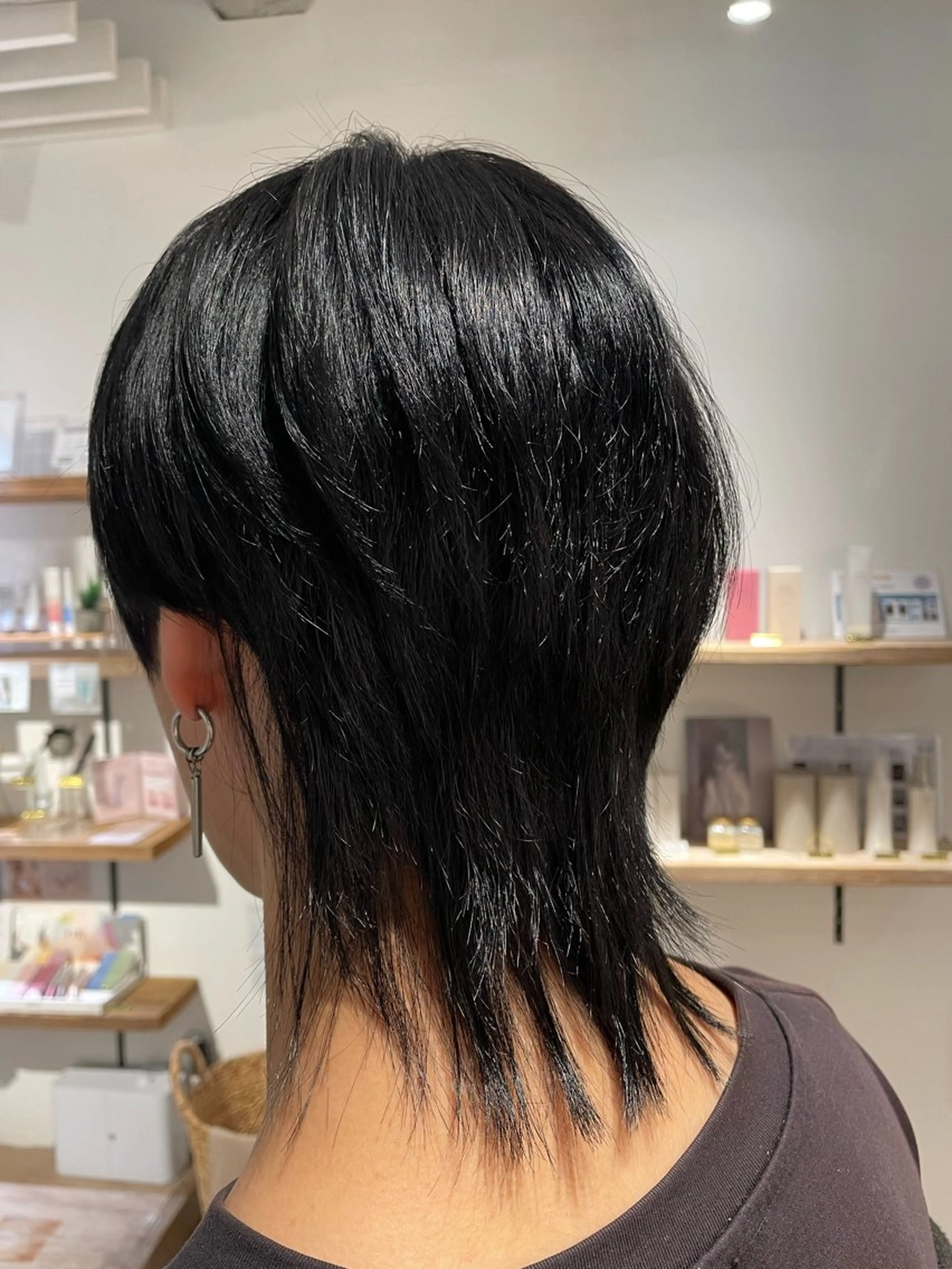 カラー ふくだももこ🍑 すっきりショートのヘアスタイル