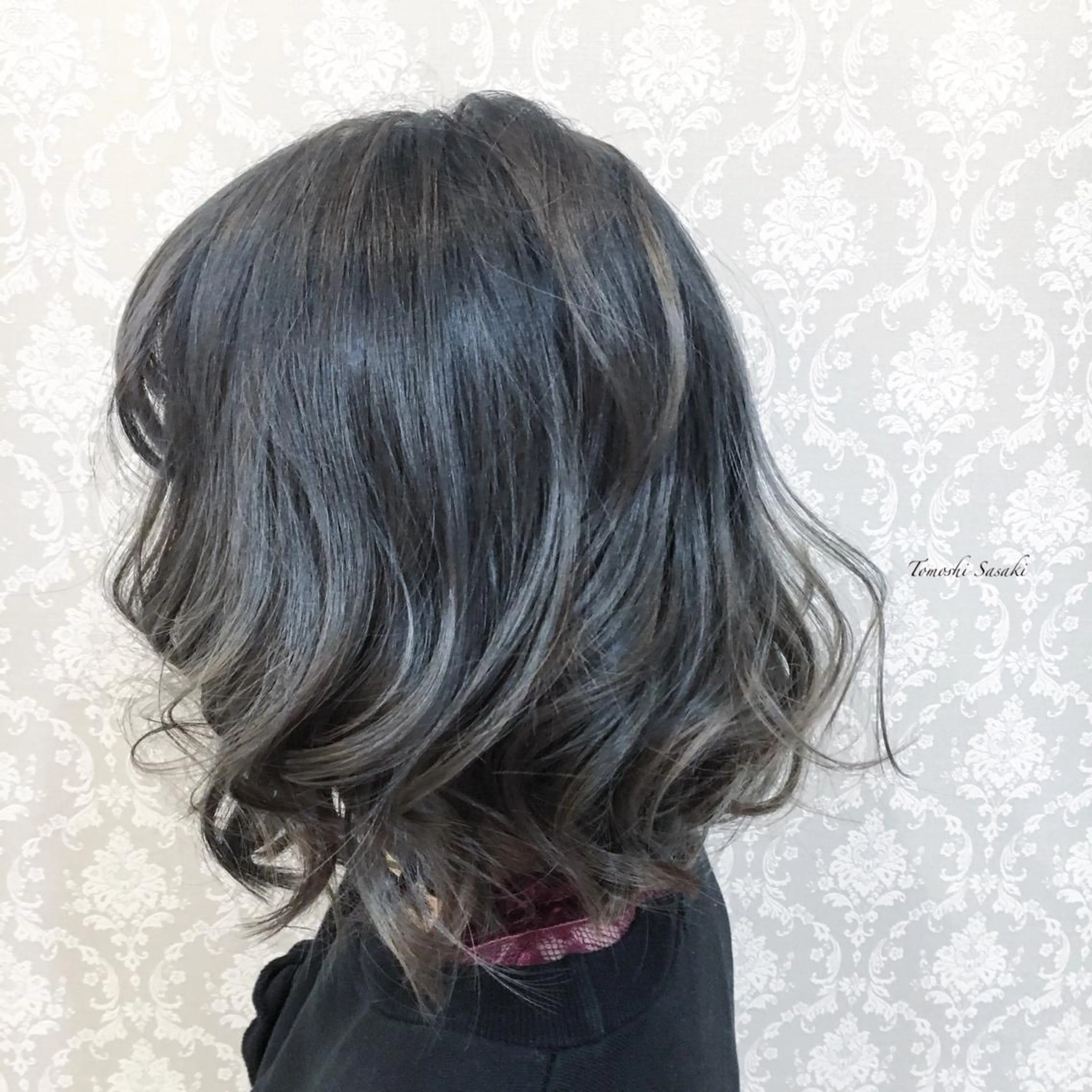 カラー ブルーカラー ブルージュ ハイトーンカラー ササキ トモシのヘアスタイル