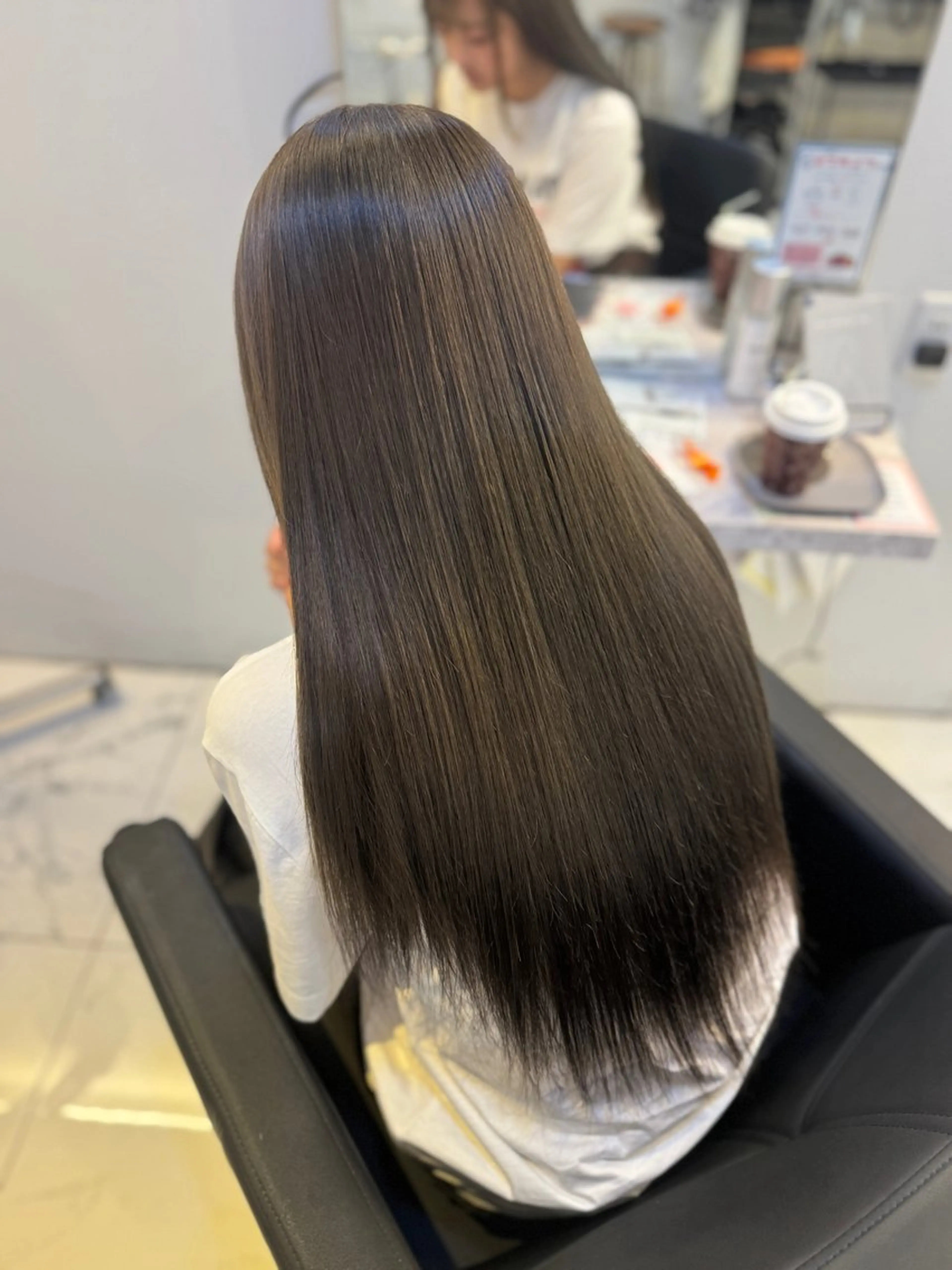 ロング ヘアカラー Lee四ツ橋 Sakuraのヘアスタイル