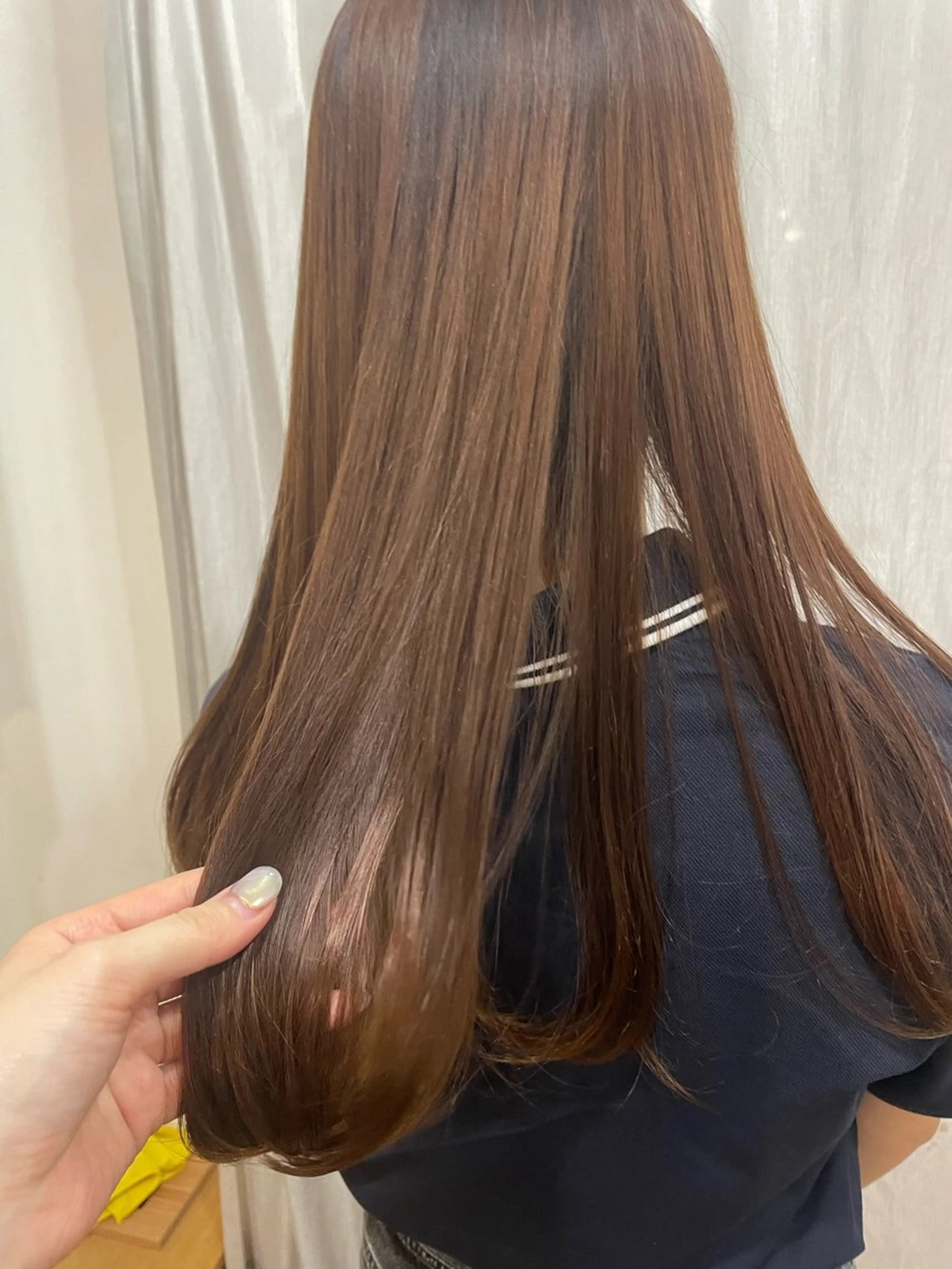 ロング カラー ベージュカラー ヘアカラー トリートメント momoka ［pejite]のヘアスタイル