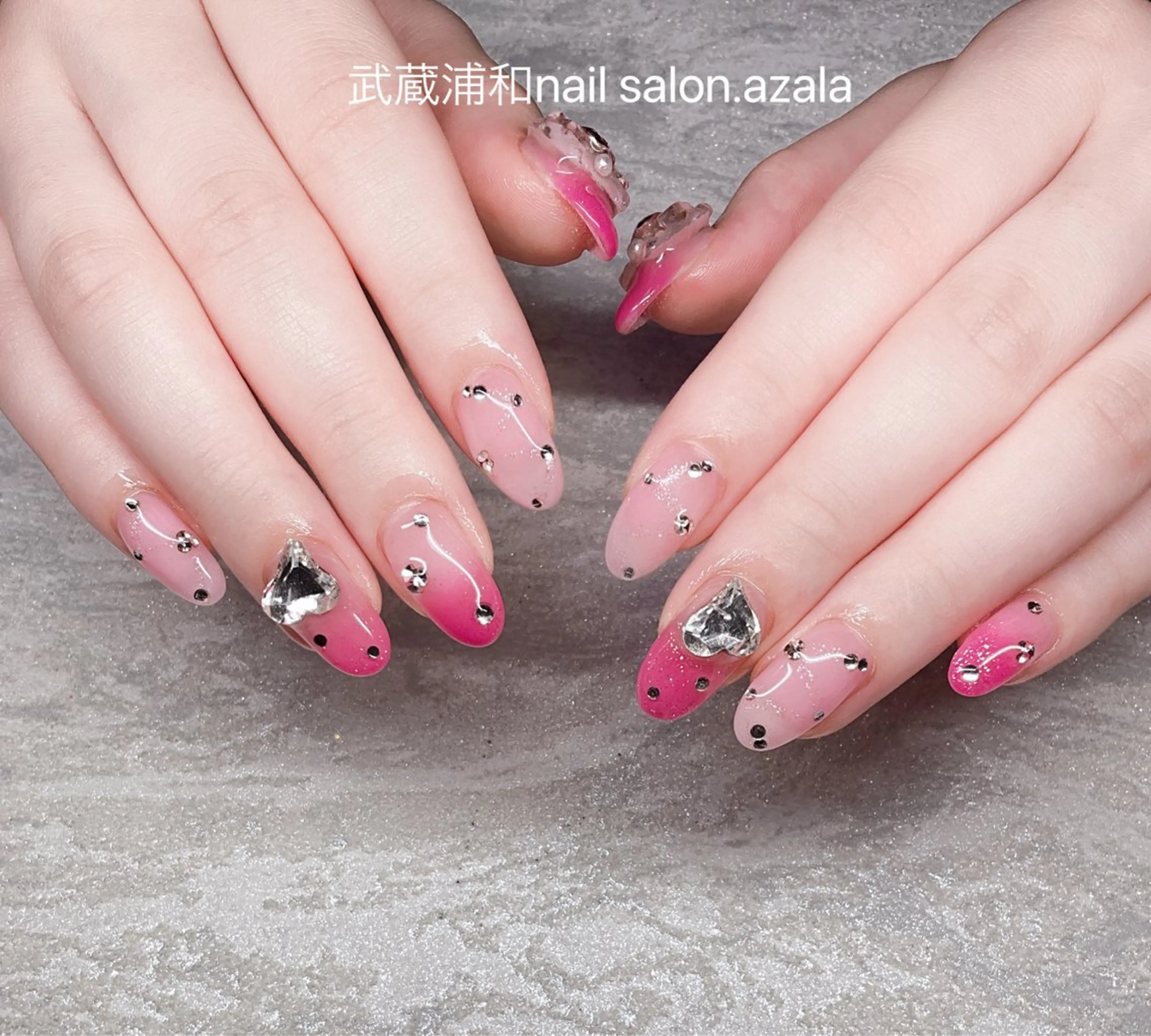 ネイル ハンドネイル R inのネイルデザイン