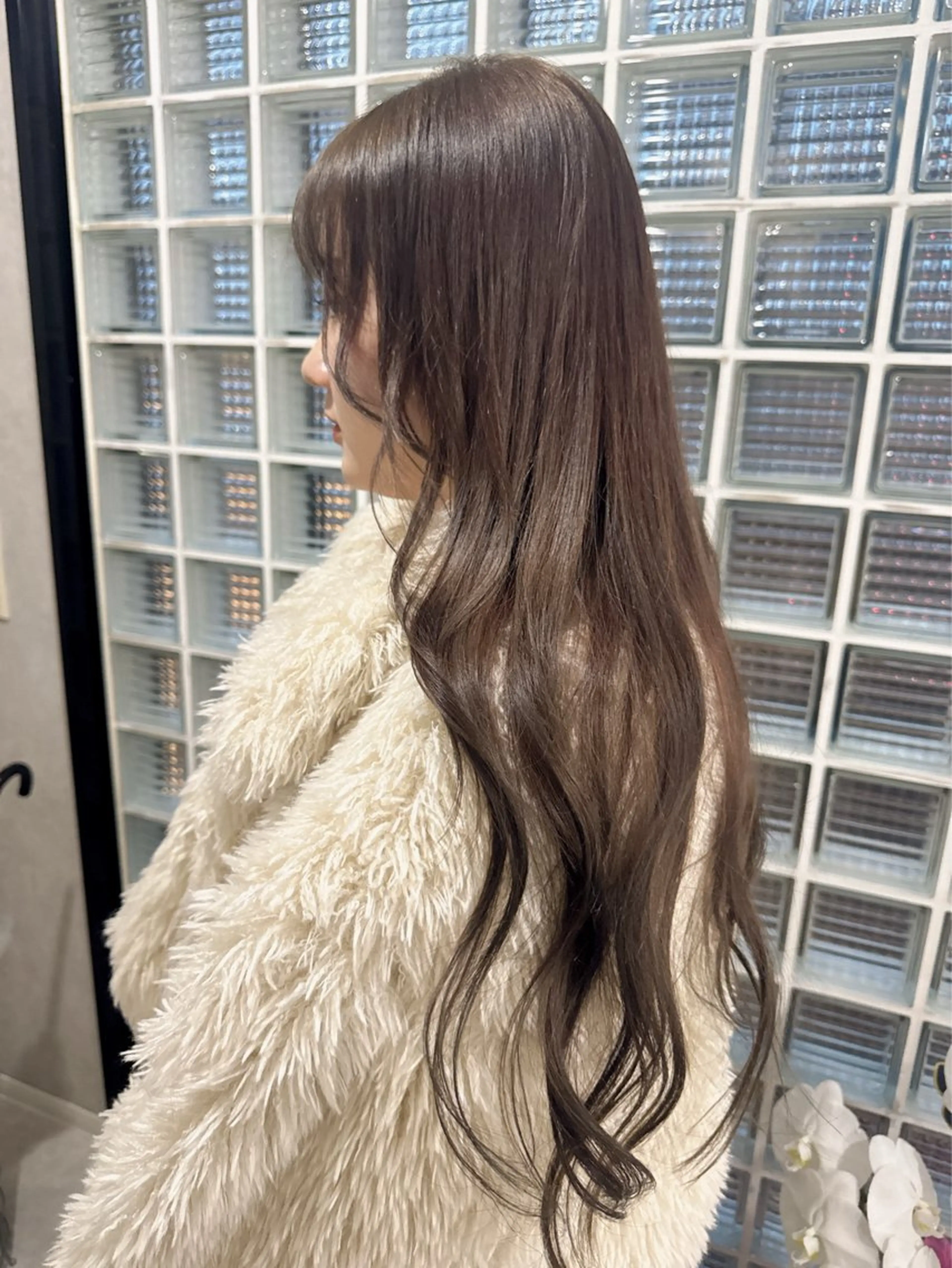 ロング カラー アッシュ アッシュブラウン ベージュカラー 黒髪 ブリーチ 赤み無し柔らかカラー 【梅田】madokaのヘアスタイル
