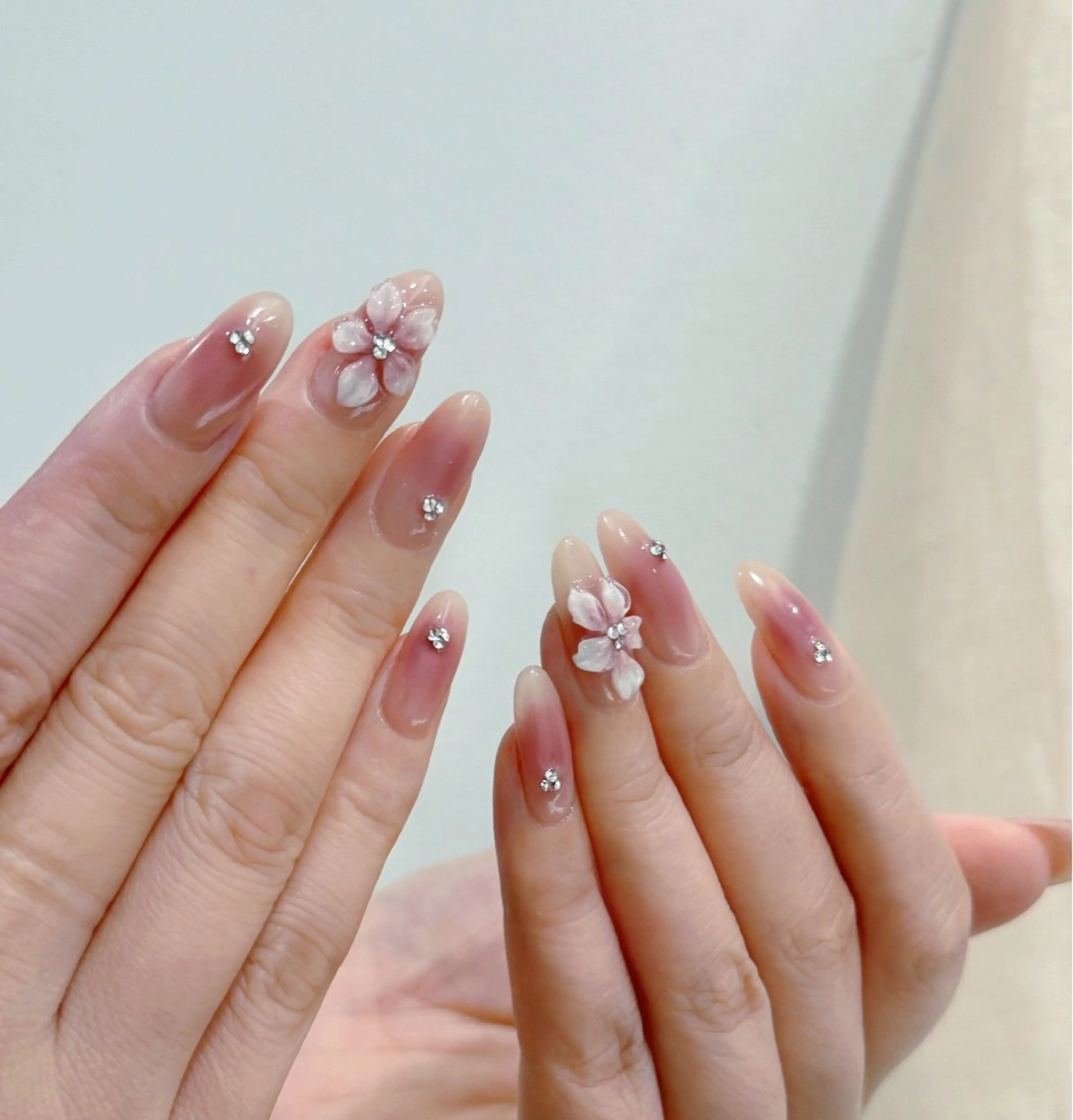 ネイル ハンドネイル pink ladyサロン所属・べ にのネイルデザイン