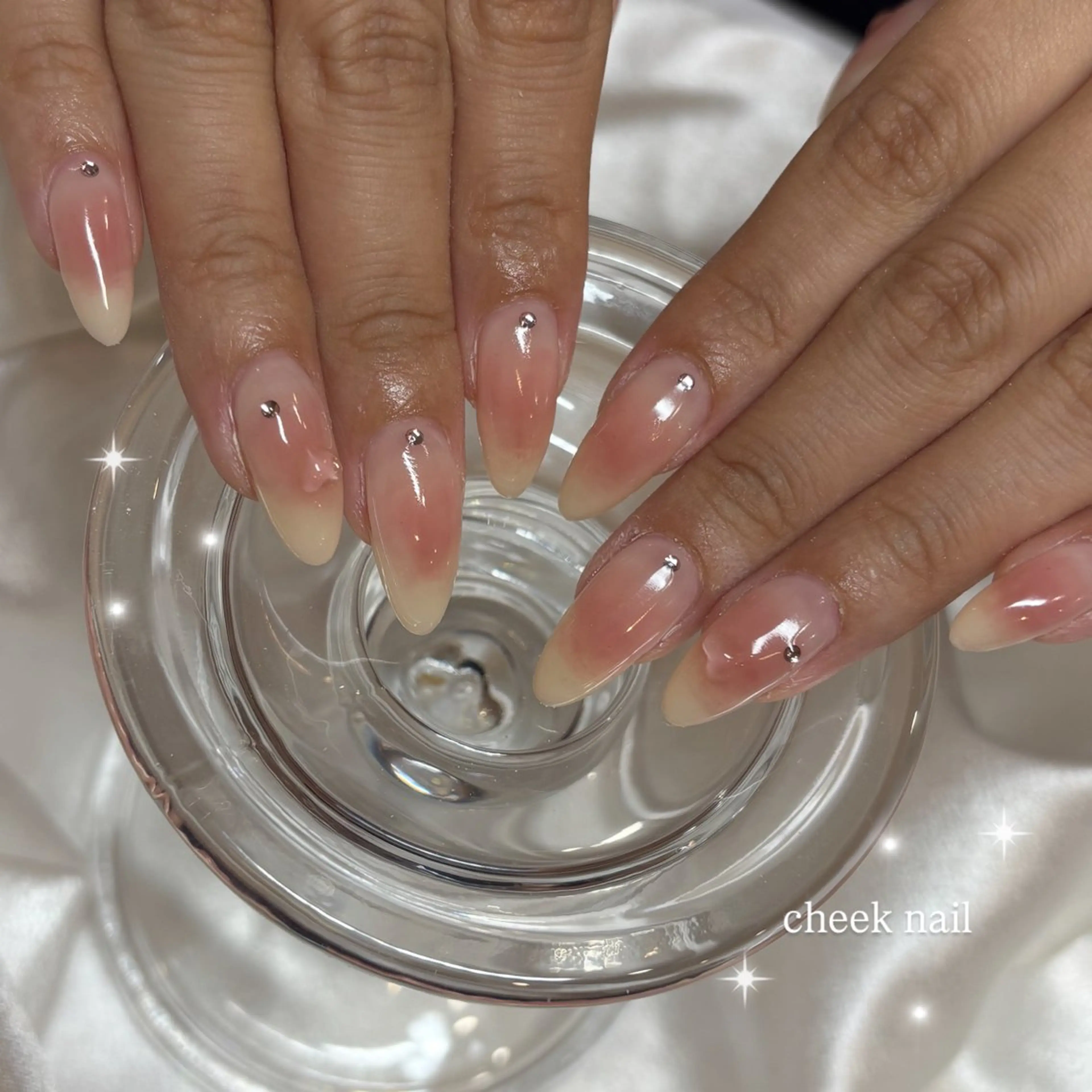 ネイル SALON ELVI.所属・𝚊𝚢𝚊𝚗𝚊 .のネイルデザイン