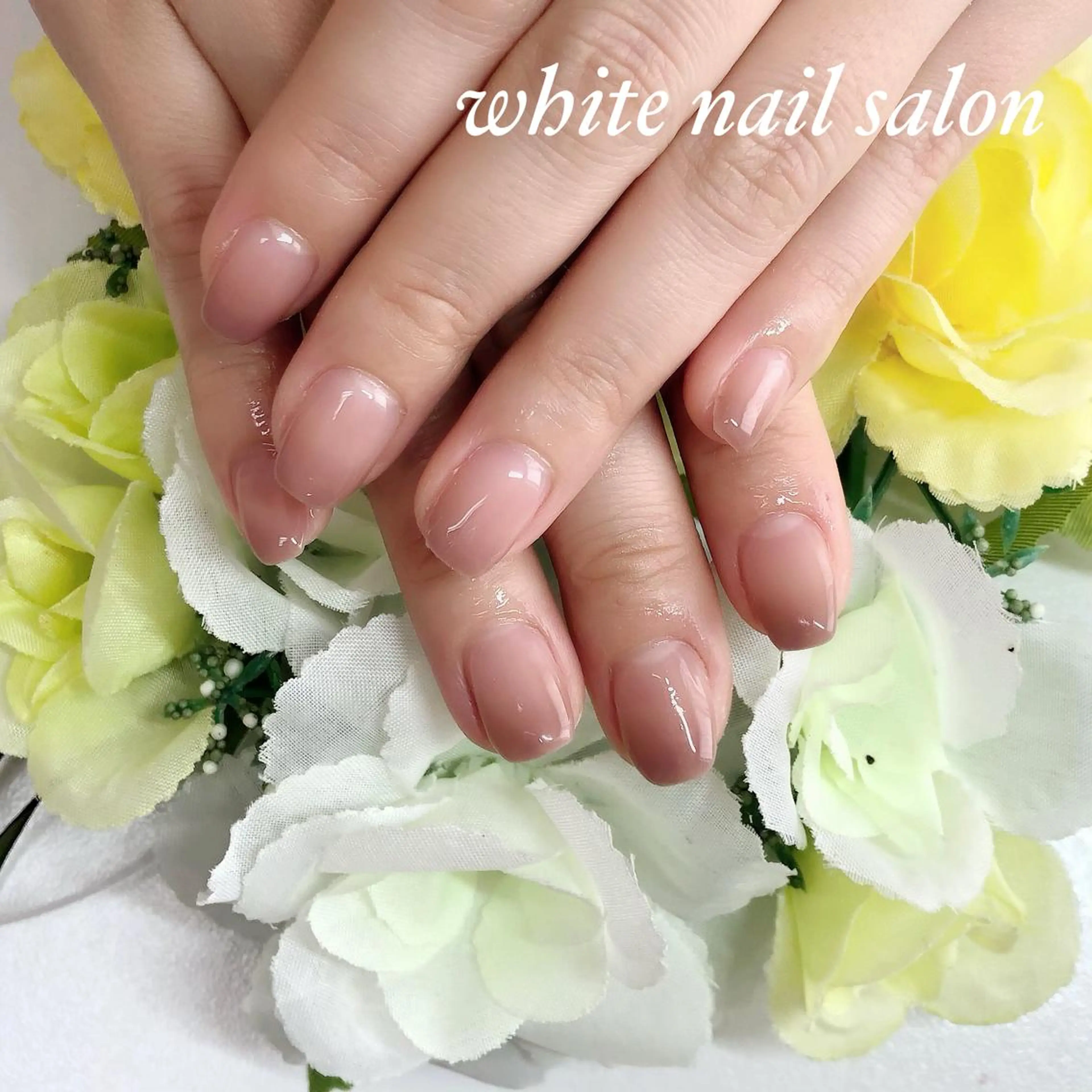 ネイル アートネイル フレンチネイル ジェルネイル ハードジェル 持ち込み ハンドネイル white nail salonのネイルデザイン