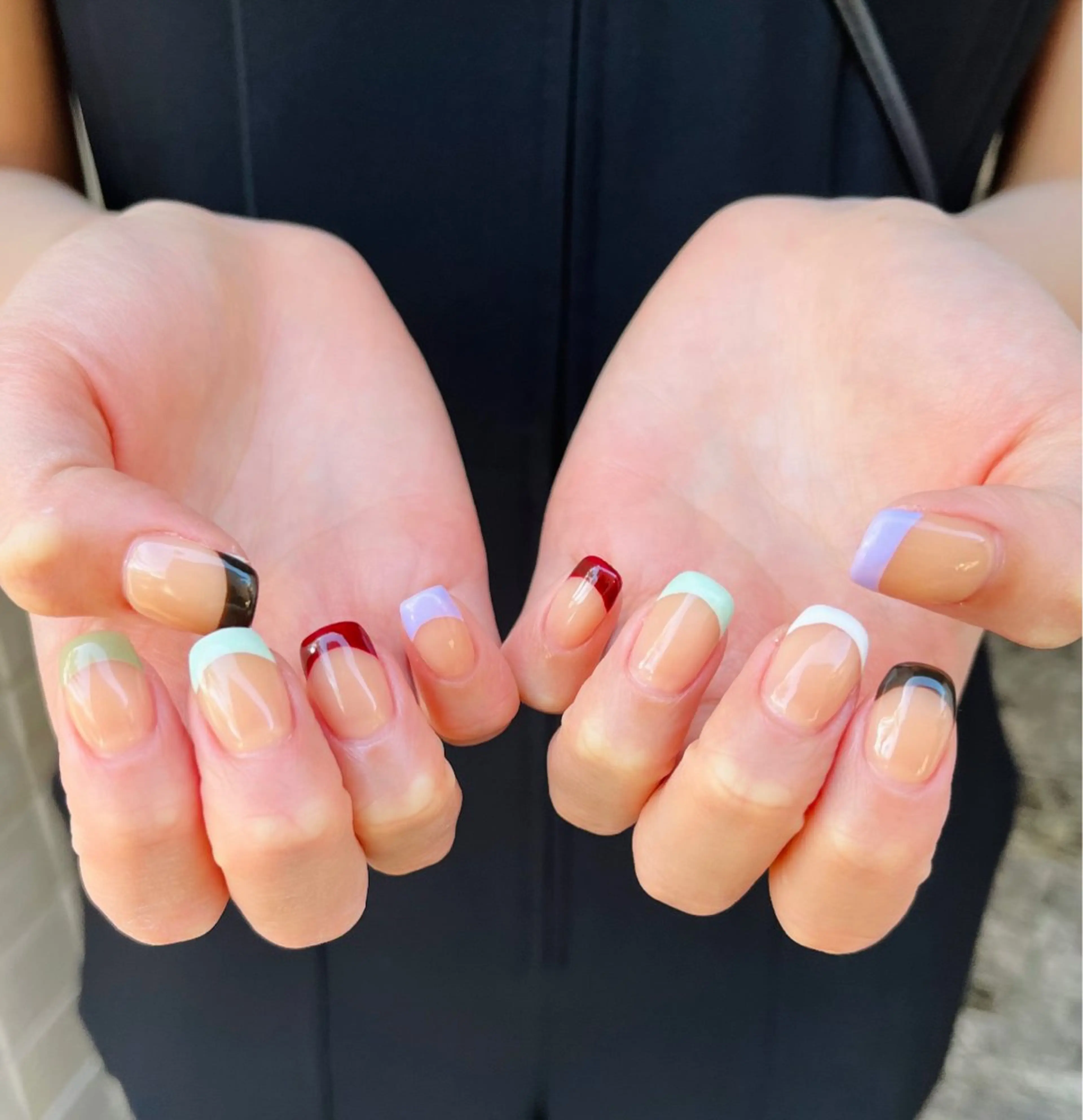 【ハンド】フレンチネイル（オフなし）の写真