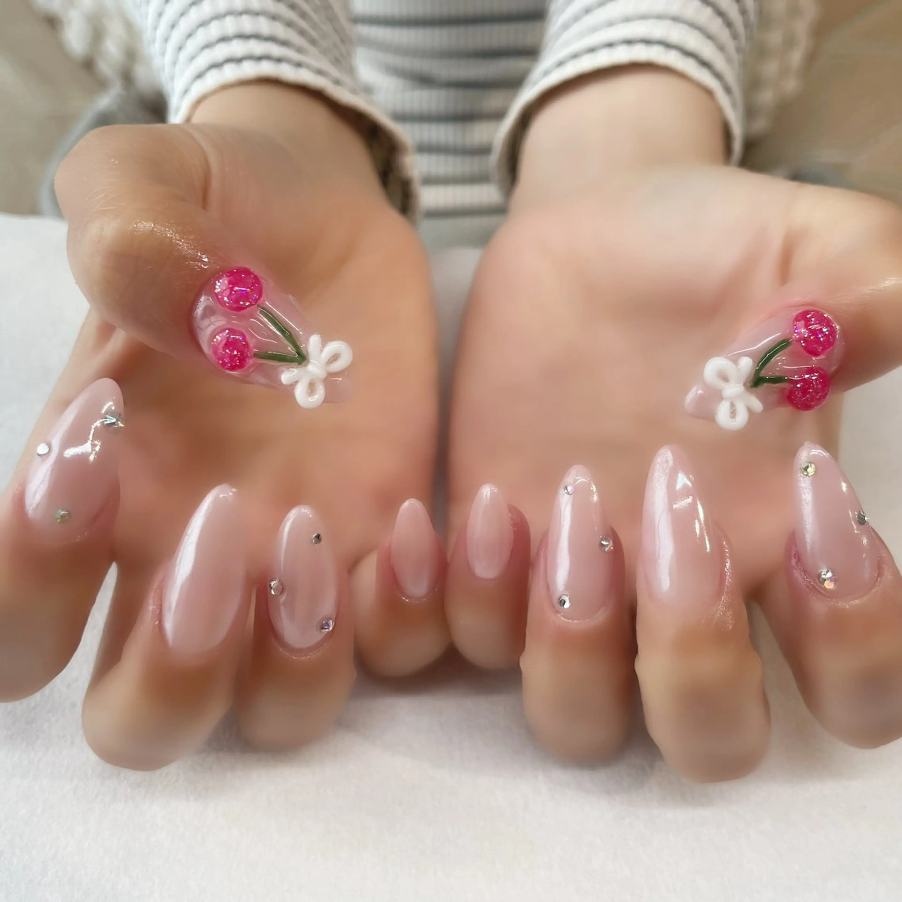 ネイル ハンドネイル 💎🐰 saki. m 🐰💎のネイルデザイン