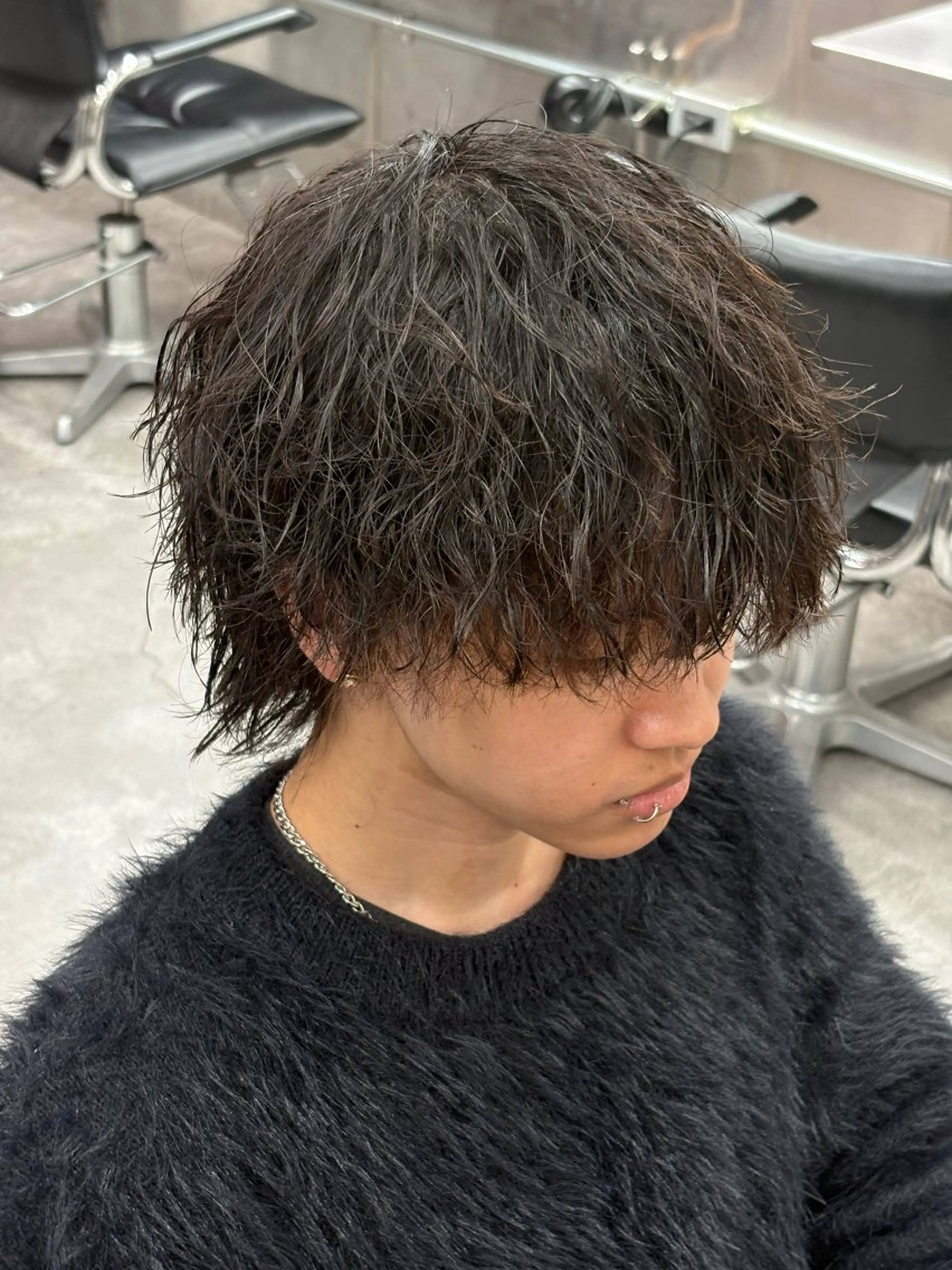 【⚡️12月限定⚡️】メンズカット➕ツイストスパイラルパーマ　#縦落ちパーマ#シャープ#トレンド#メンズパーマの写真