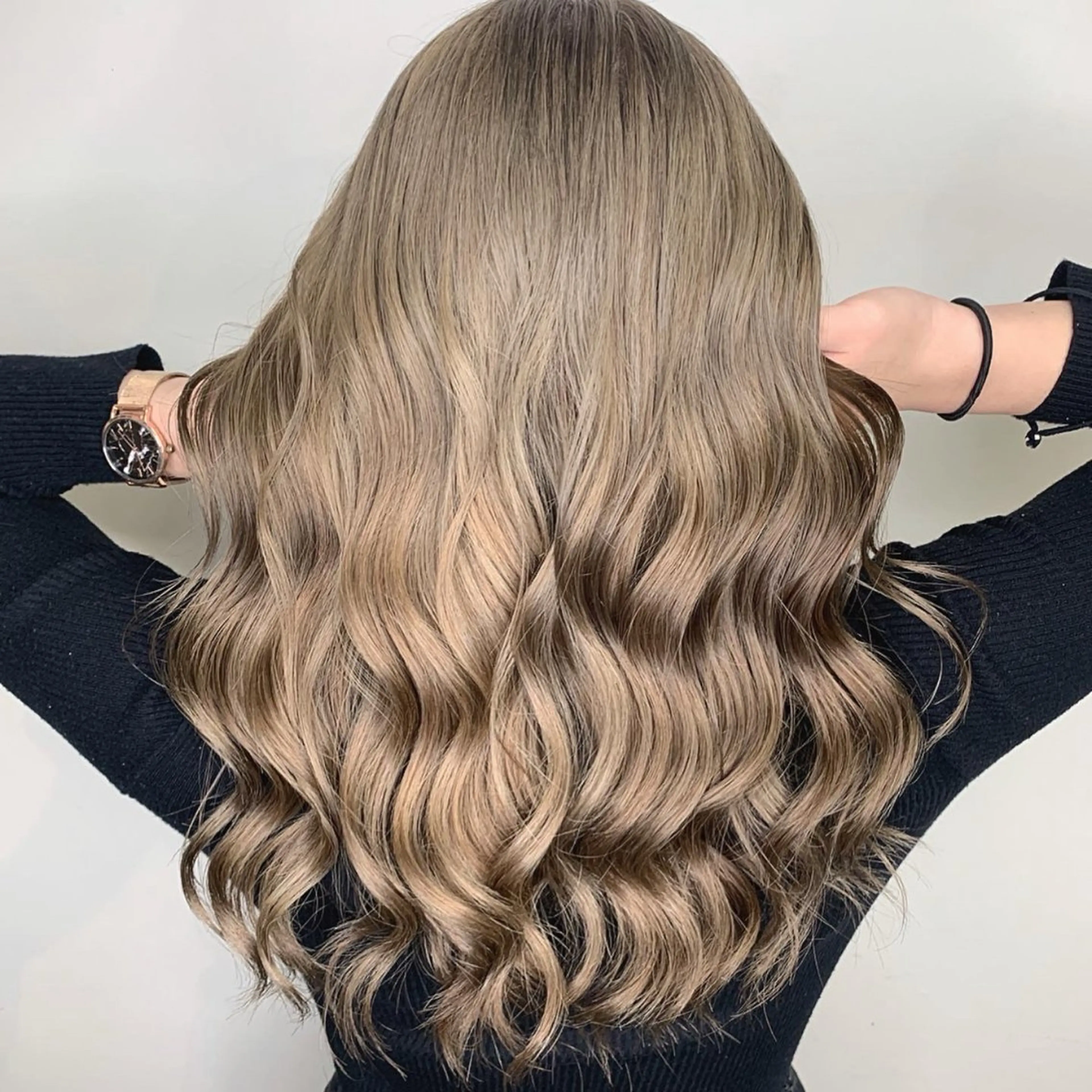 カラー ベージュカラー ブリーチ ケアブリーチ ヘアカラー SWAY所属・SWAY_KAI_ 長谷川魁のヘアスタイル