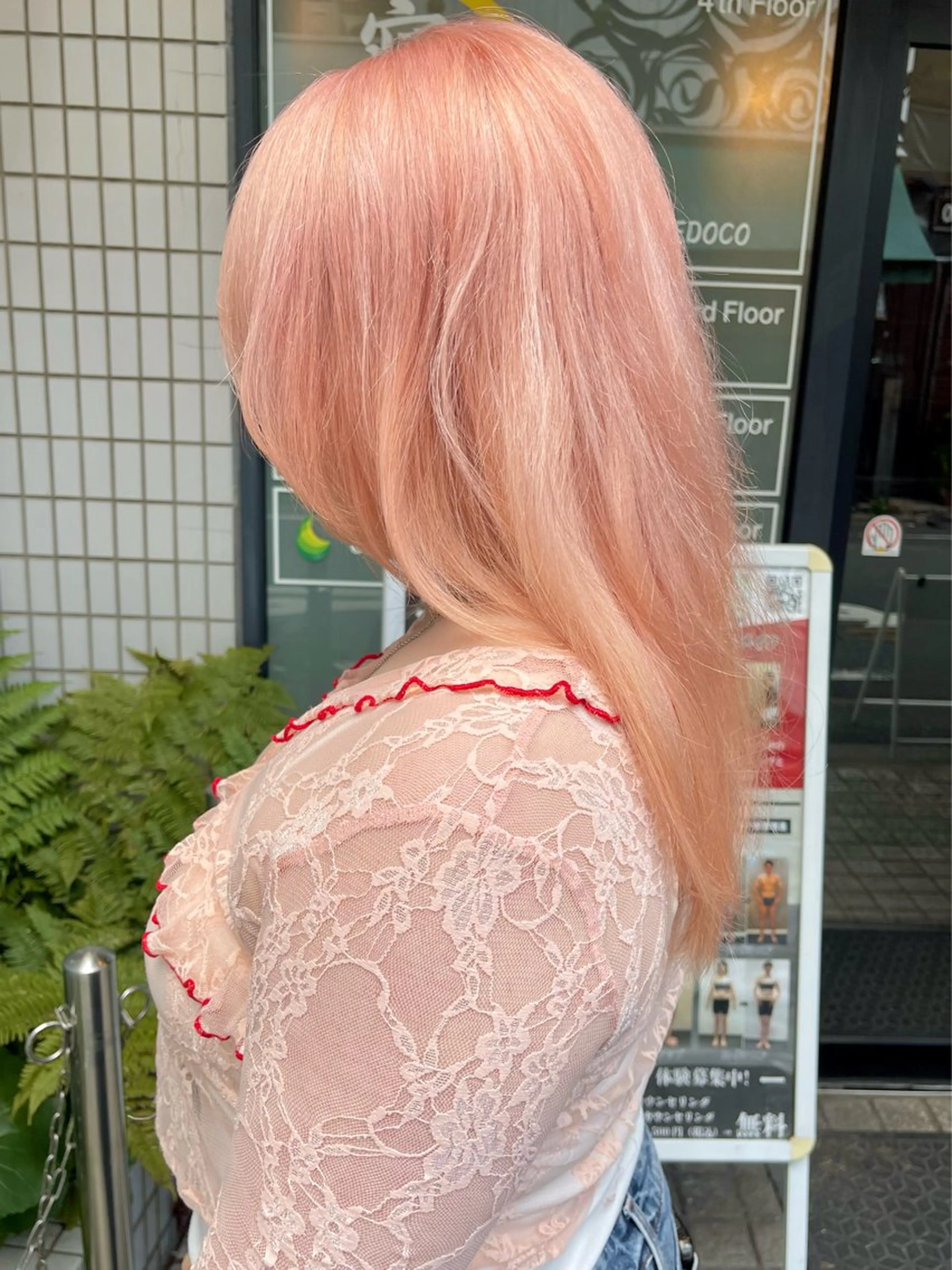 ミディアム カラー カット ヘアカラー トリートメント 髪質改善ｶﾗｰ ｹｱﾌﾞﾘｰﾁ/ﾀﾑのヘアスタイル