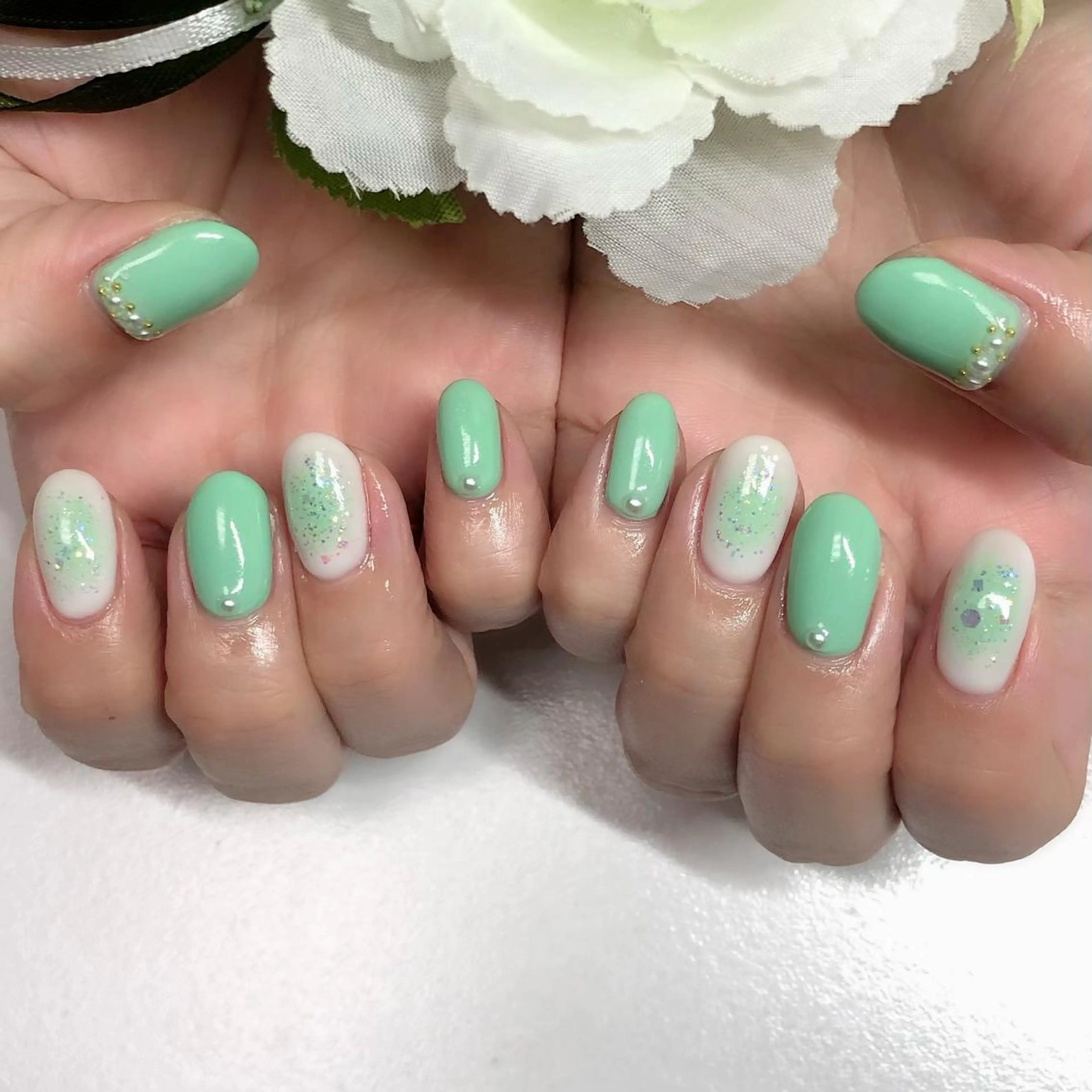 ネイル アートネイル フレンチネイル ジェルネイル ハードジェル 持ち込み ハンドネイル white nail salonのネイルデザイン