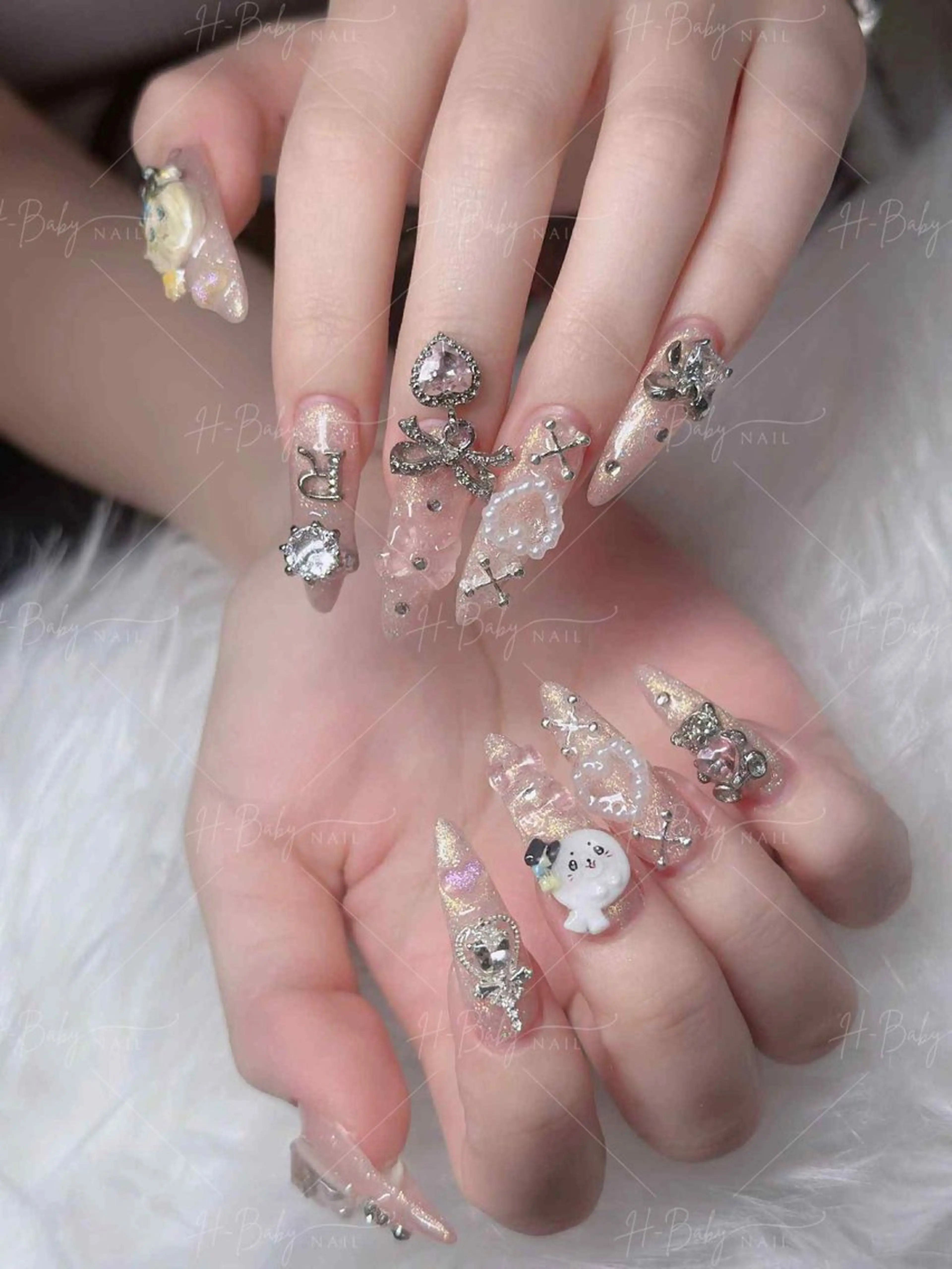 ネイル フレンチネイル ジェルネイル ガラスフレンチ ハロウィン ハート ハンドネイル H.baby Nail Salonのネイルデザイン