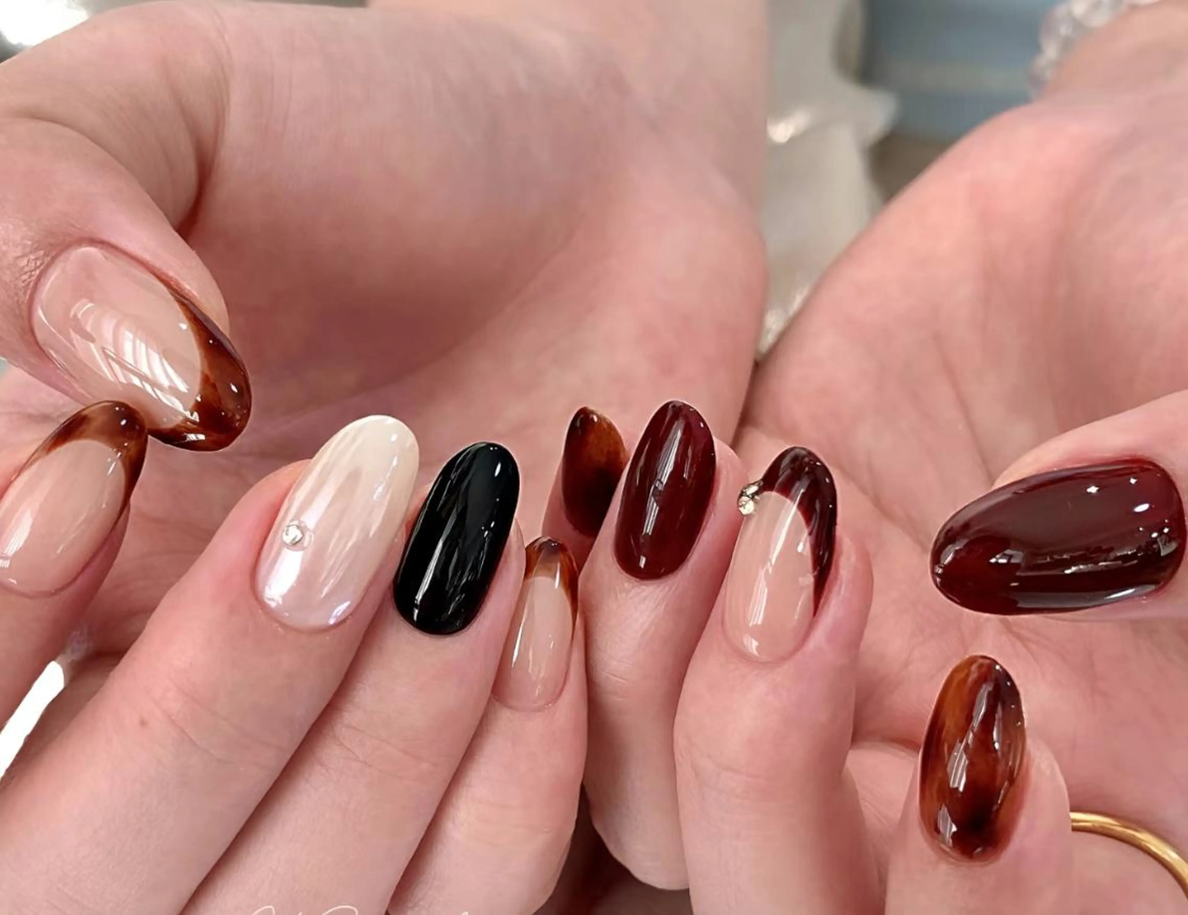 ネイル ハンドネイル 🎀 Ayaka_nailのネイルデザイン