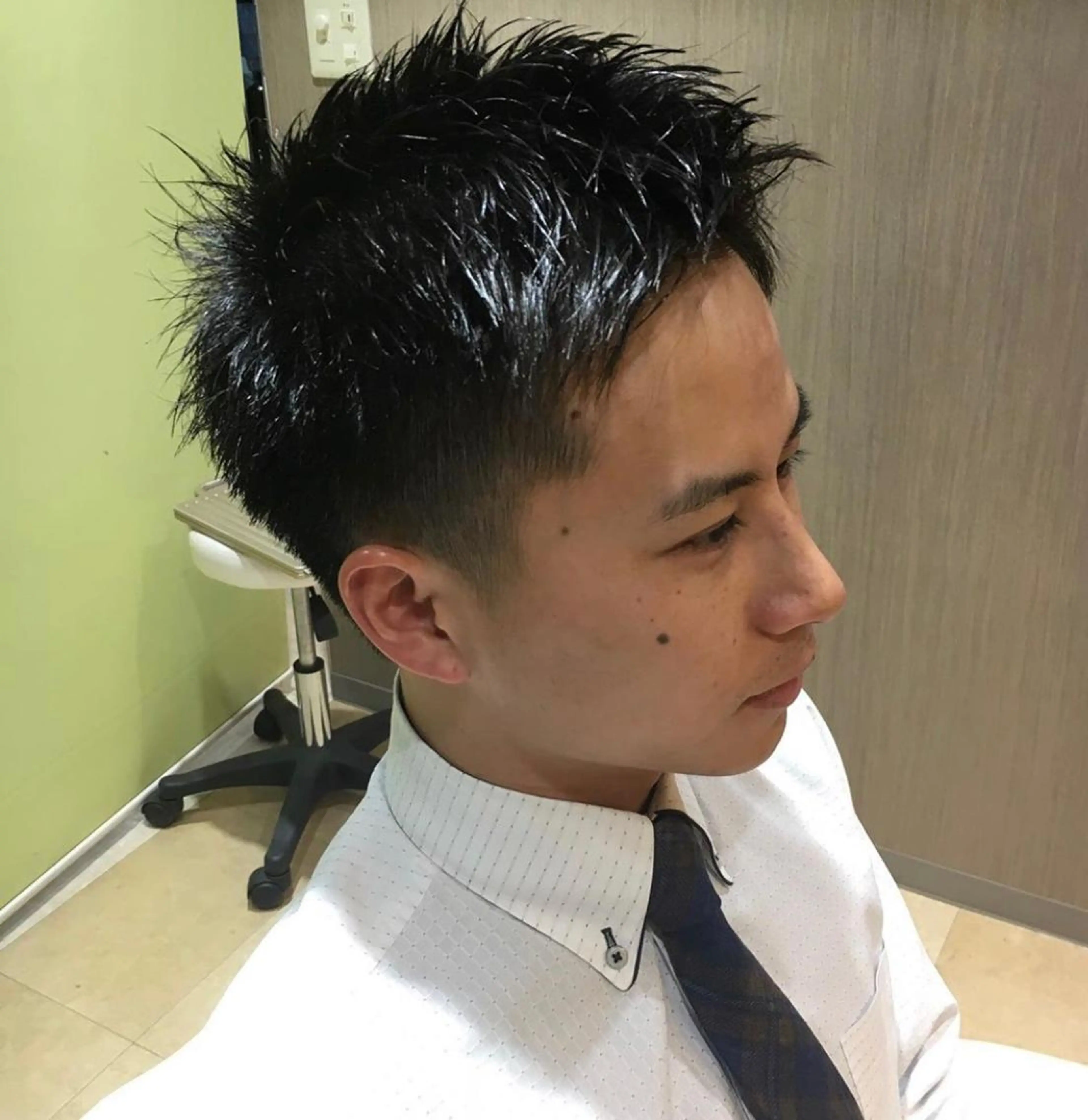 ショート Lavisol ラビソル所属・中条 高志のヘアスタイル