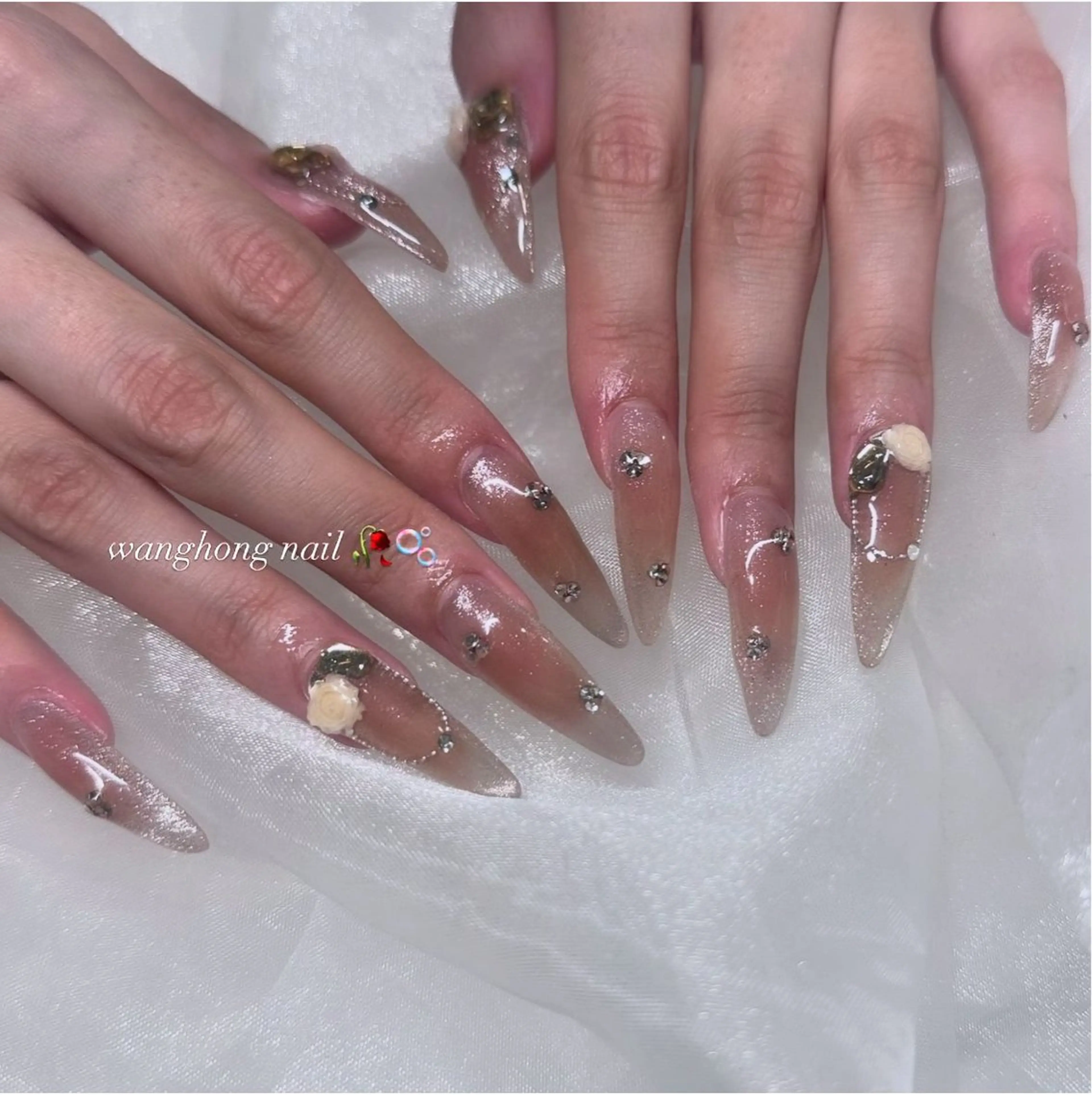 ネイル チークネイル キラキラネイル 韓国ネイル マグネットネイル ワンホンネイル ume hairsalon所属・nono/ 熊取ﾈｲﾙｻﾛﾝのネイルデザイン