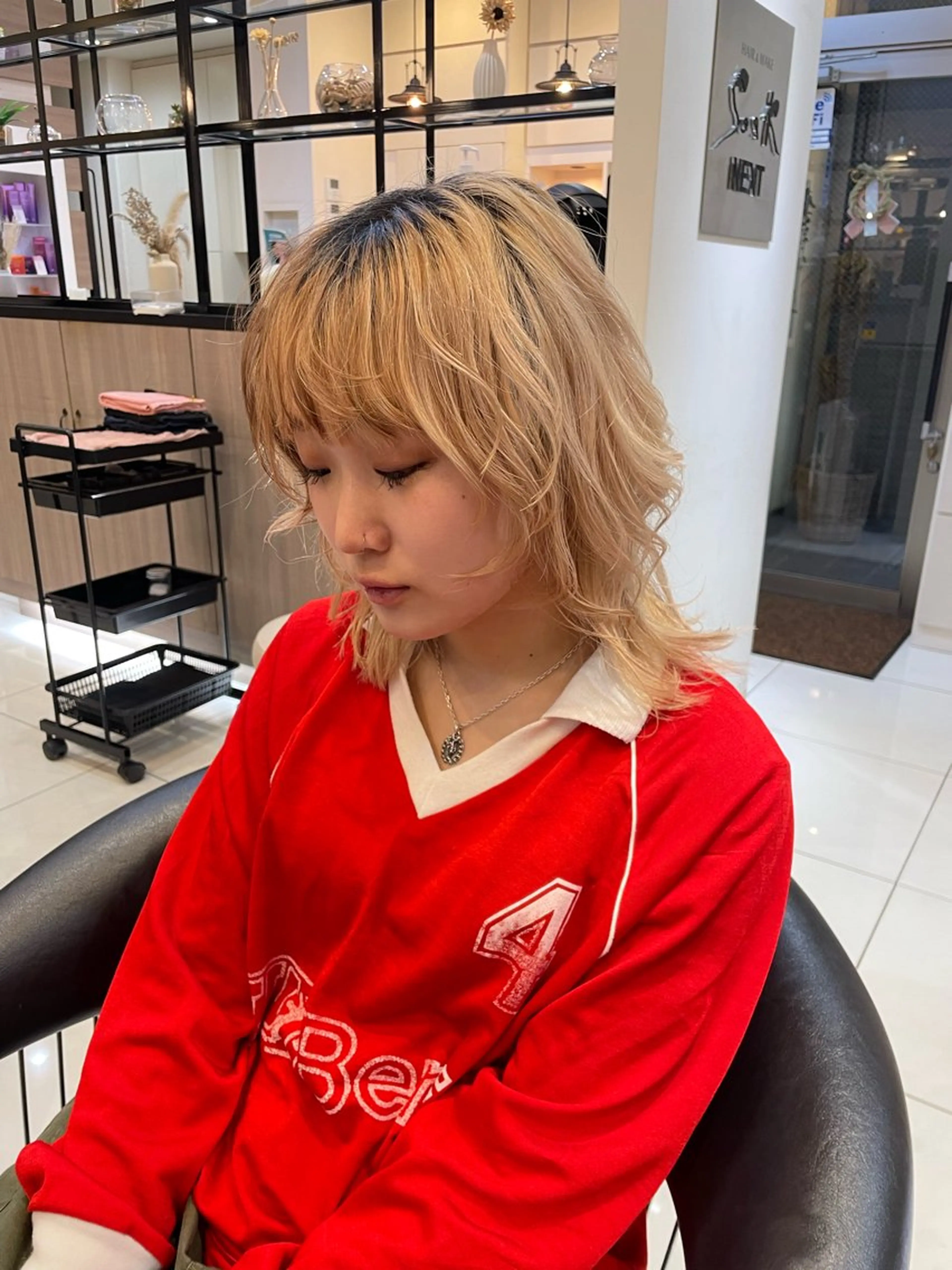 セミロング カット ヘアカラー トリートメント mao♡ベージュ/ 顔周りカットのヘアスタイル