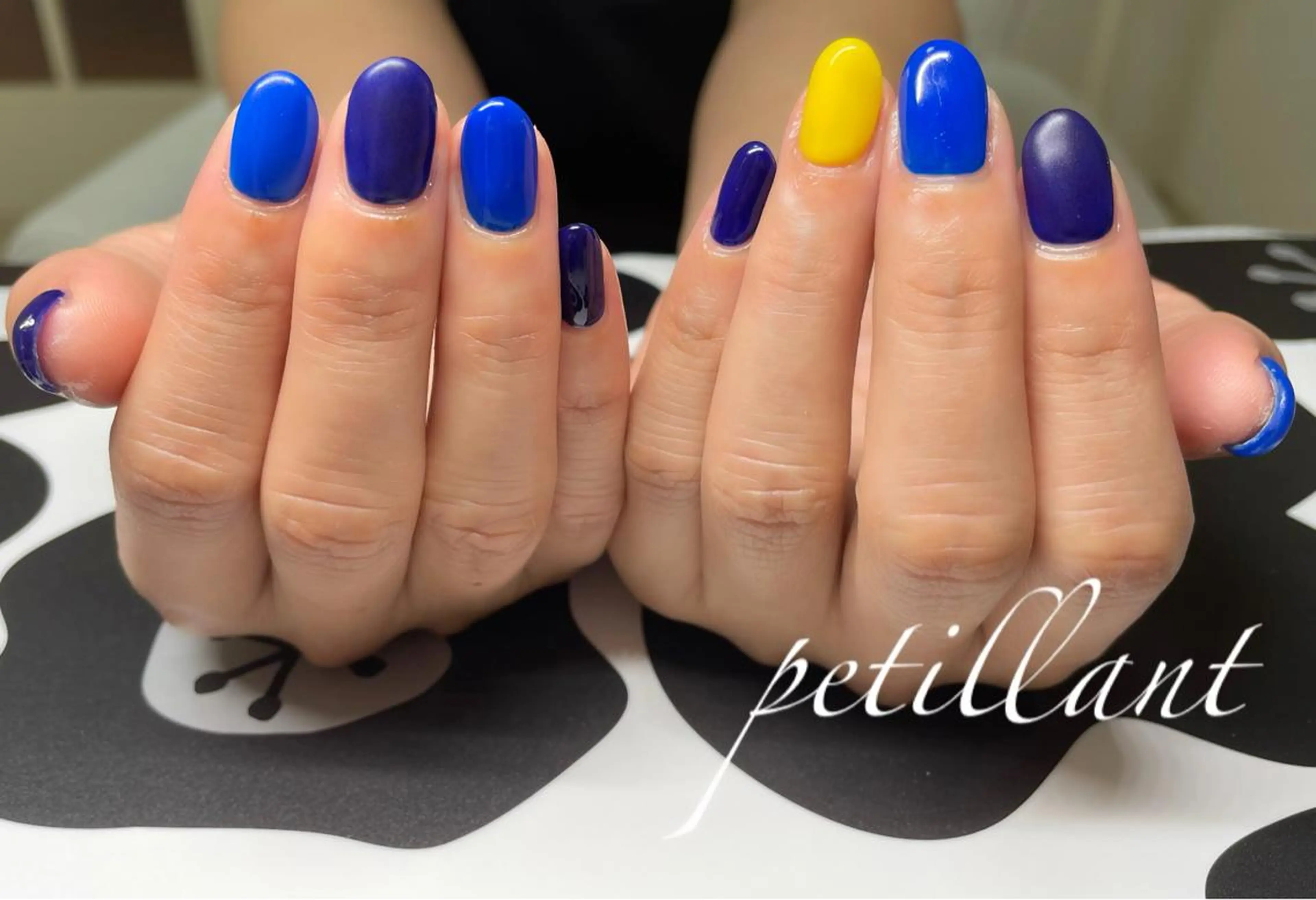 ネイル マットネイル 持ち込み 黄色 ハンドネイル ハンドケア petillant所属・nail salon petillantのネイルデザイン