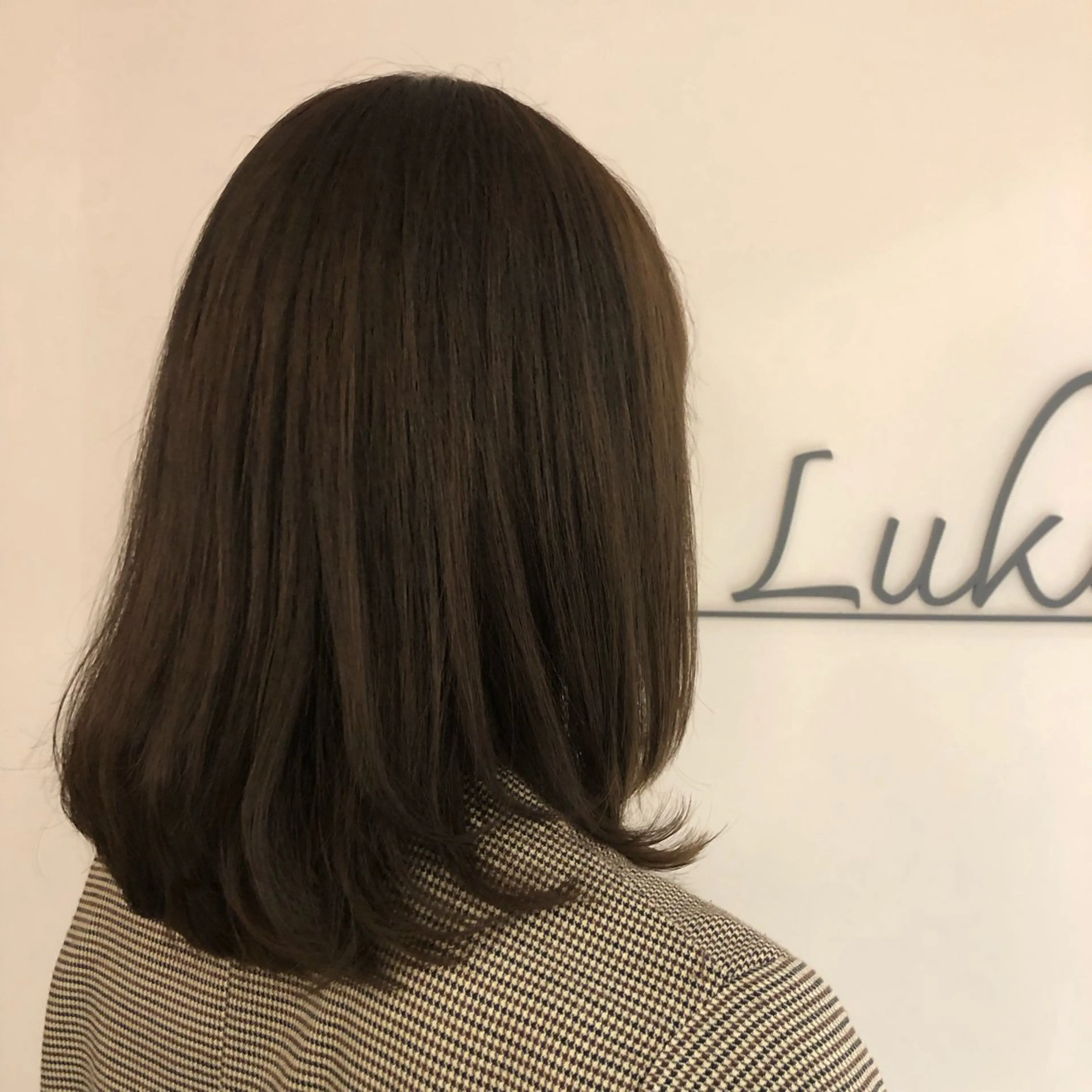 ミディアム レイヤーカット まつい みるのヘアスタイル