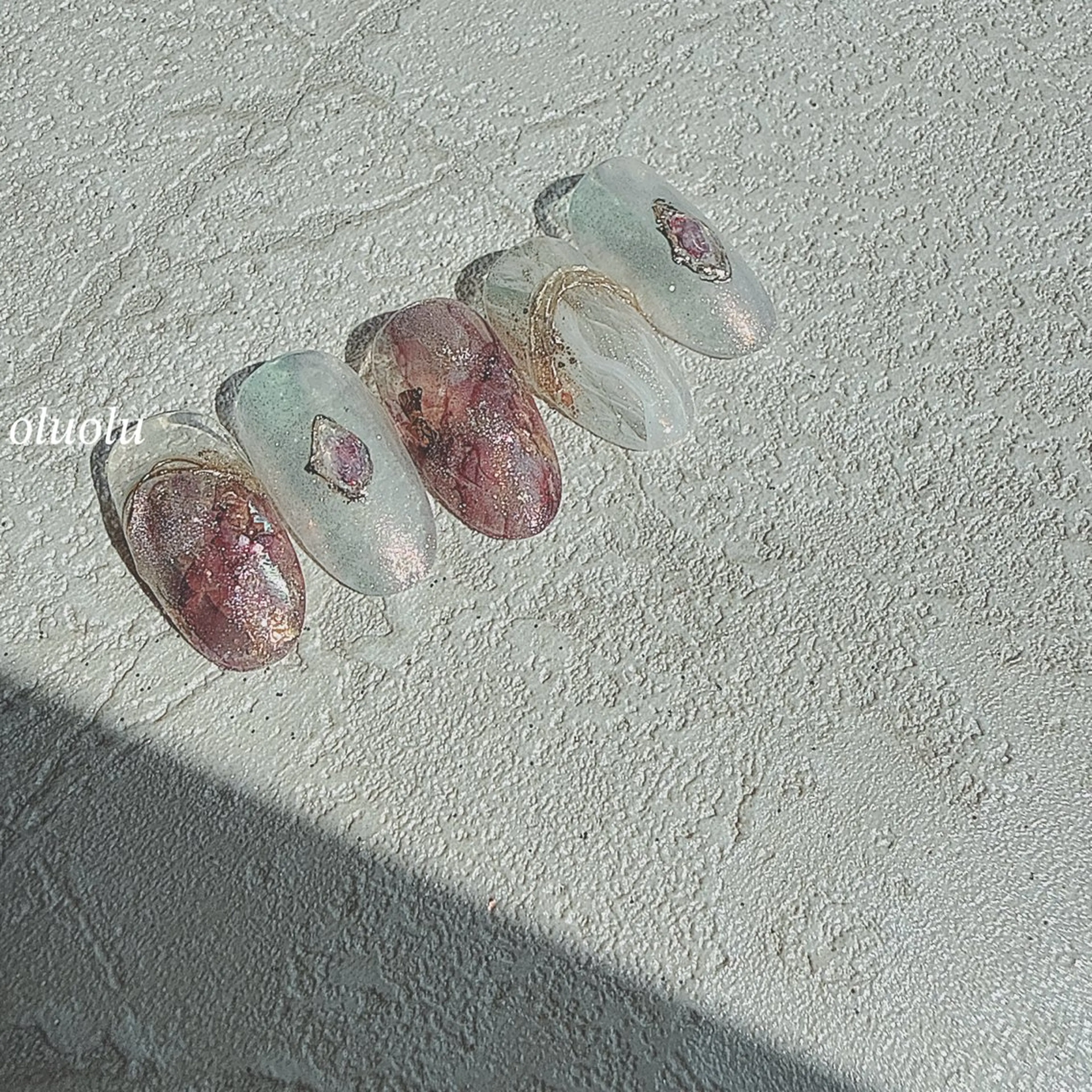 ネイル オーロラネイル キラキラネイル マグネットネイル ニュアンスネイル ピンク ハンドネイル 大村 紬華のネイルデザイン