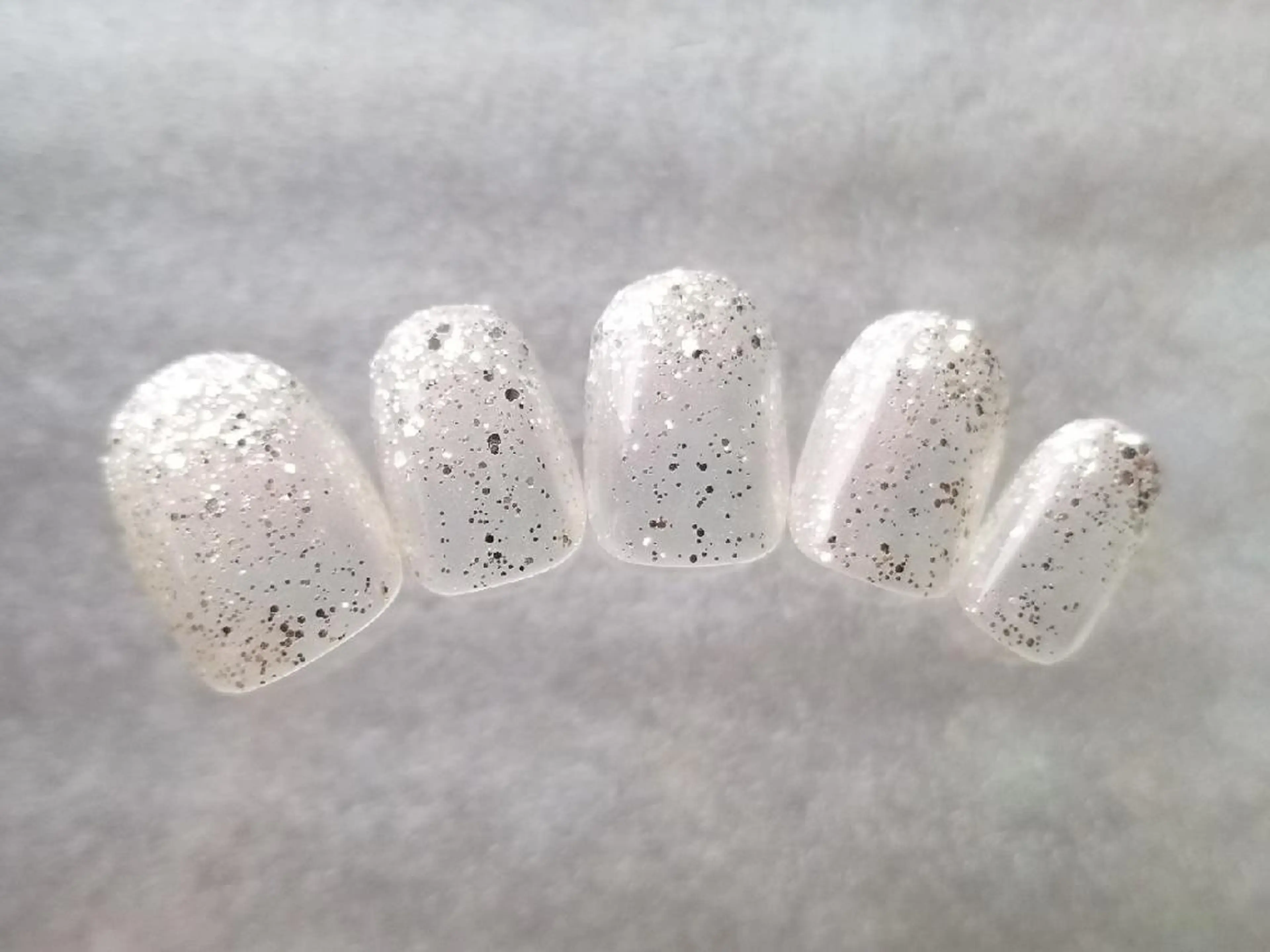 ネイル ラメ(グリッター) シンプルネイル 吉祥寺🌟 ネイルフロンティアのネイルデザイン