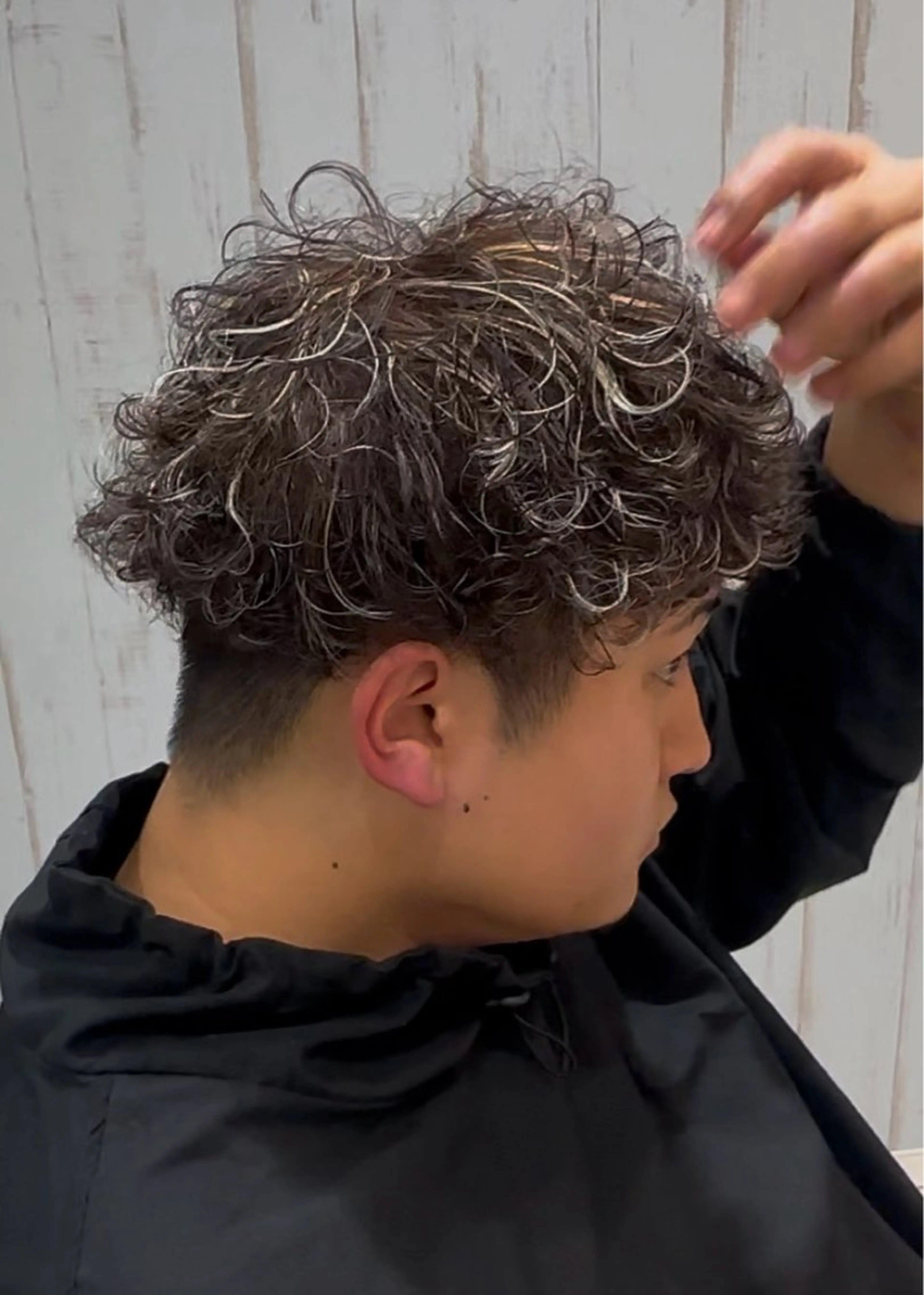 ショート カラー ハイライトカラー ハイライト Moe by aria所属・飯田 冴のヘアスタイル