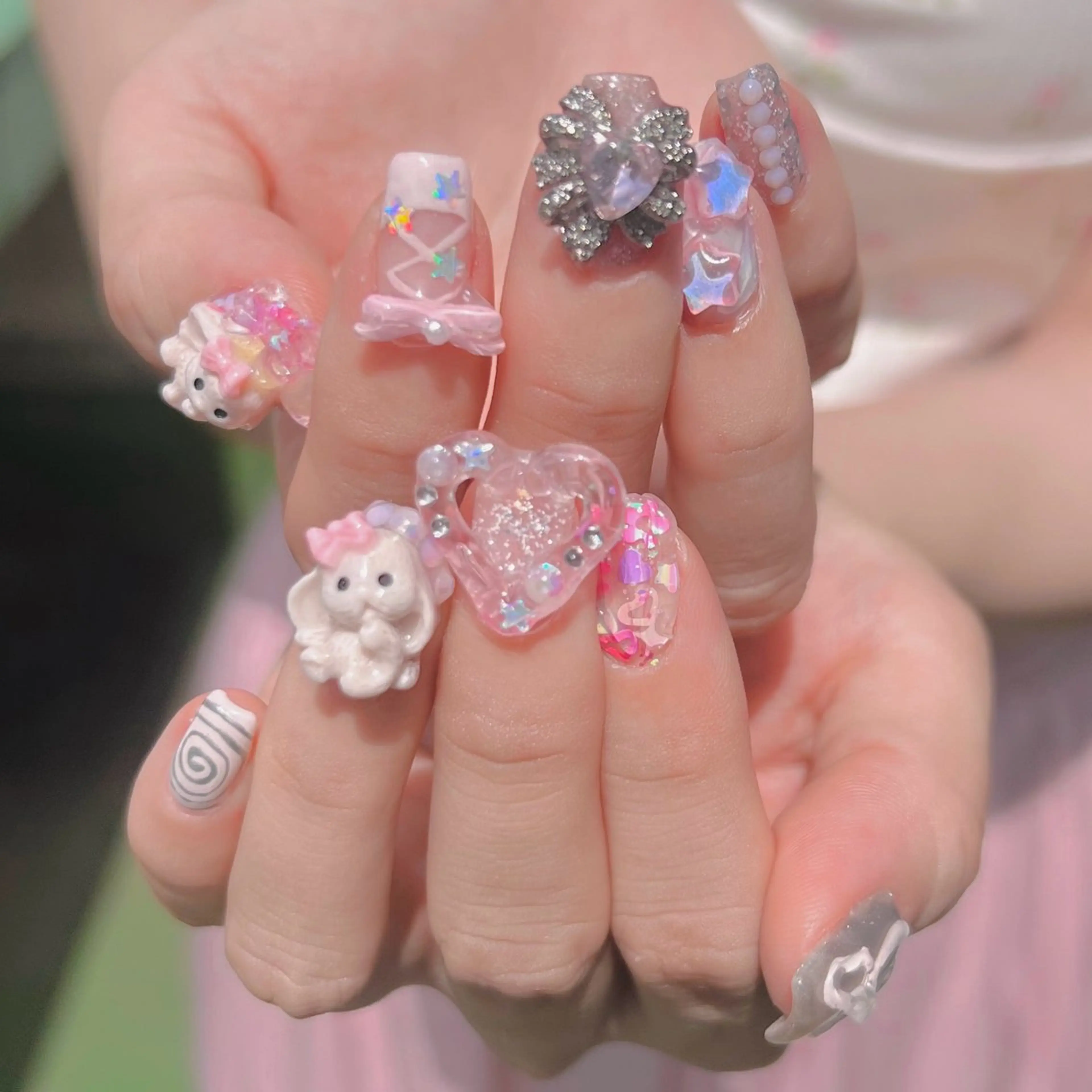 ネイル 持ち込み RIEKO🍒 ワンホン♡推しネイルのネイルデザイン