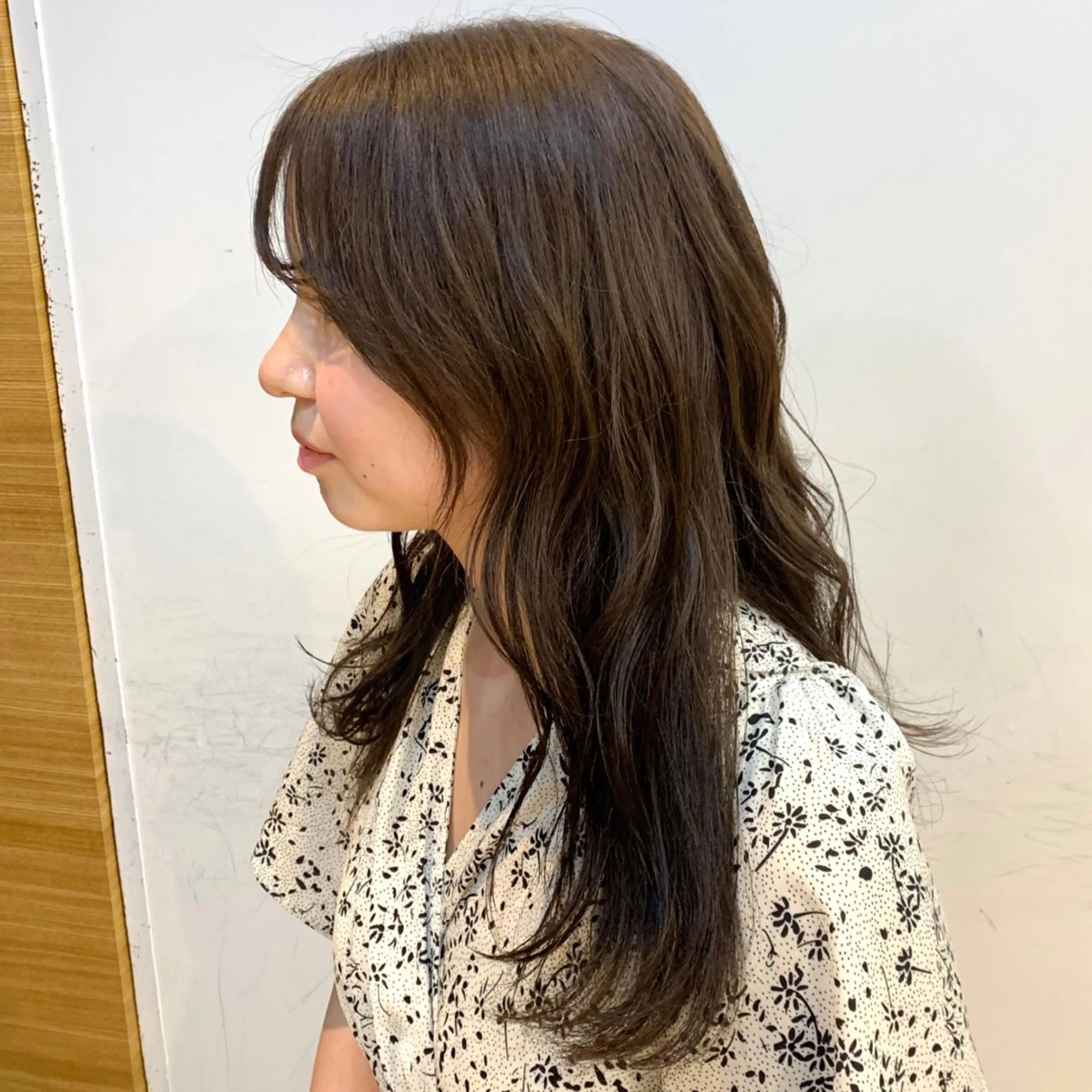 ミディアム カラー ヘアカラー トリートメント 透明感カラー/レイ ヤー/Nana🌈のヘアスタイル