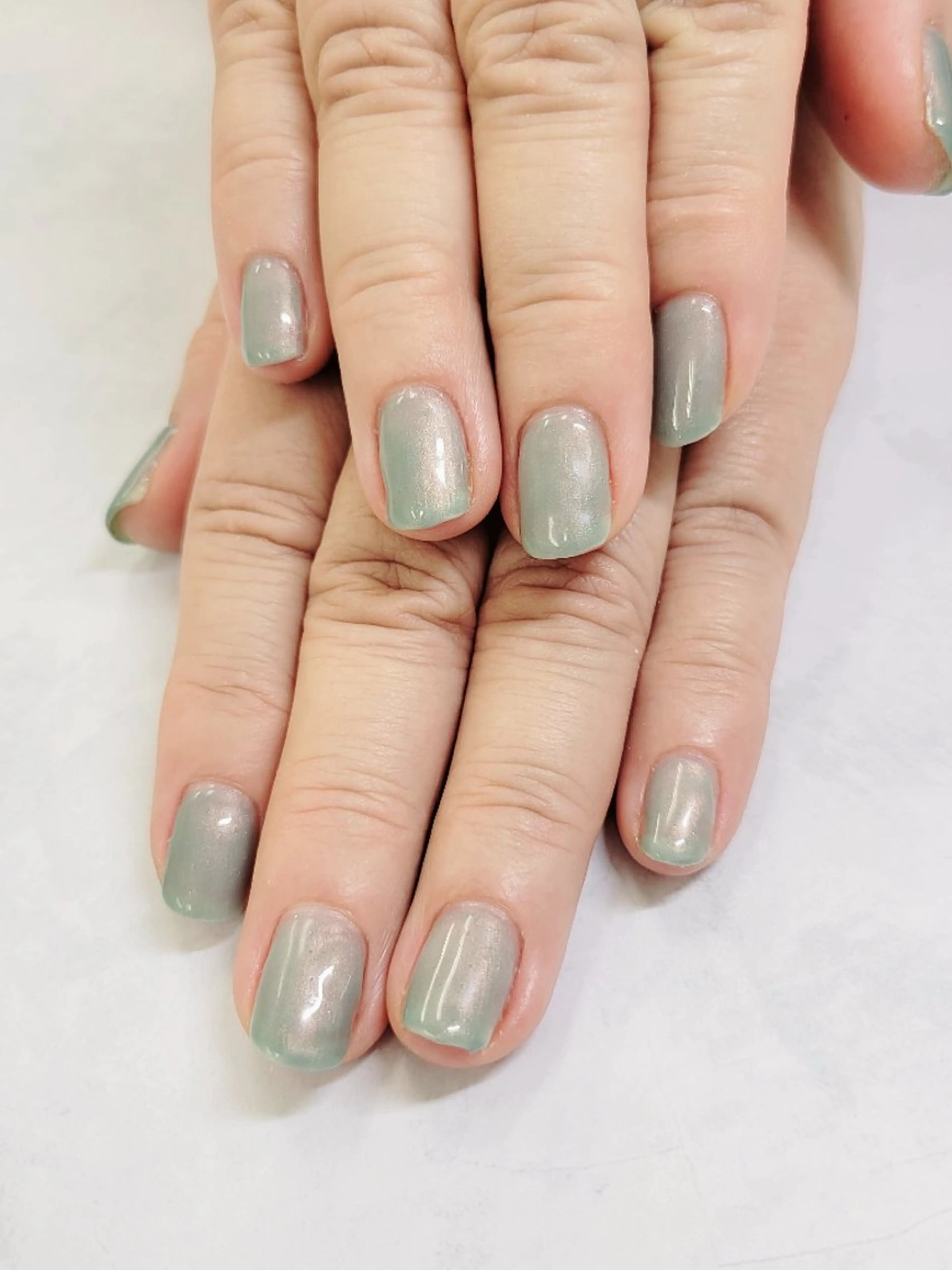 ネイル グリーン アンビアンテ浦和店所属・アンビアンテ 🐰 大山のネイルデザイン