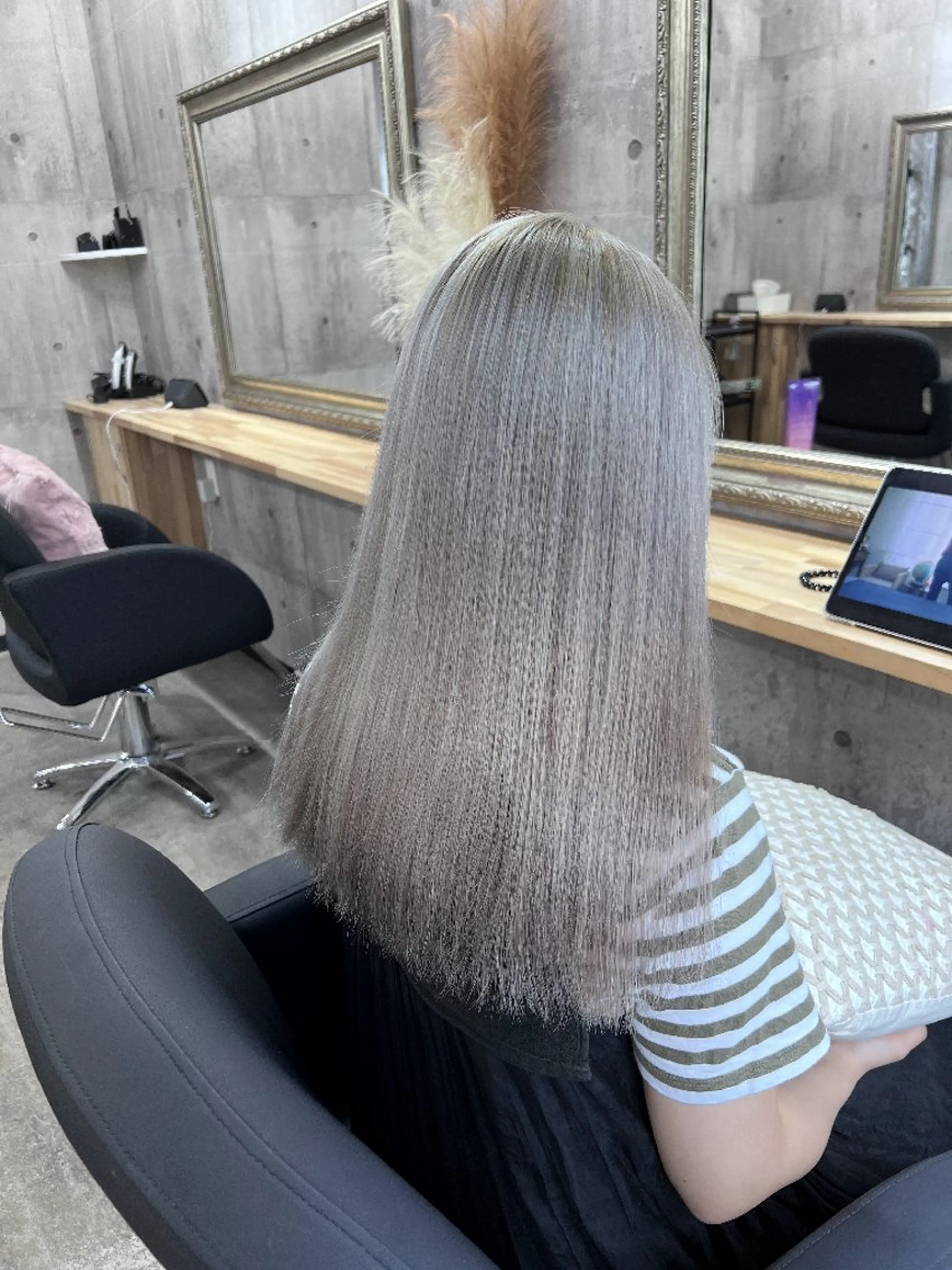 【今だけ限定】ダブルカラー＋トリートメント　¥13000（ロング料別）の写真