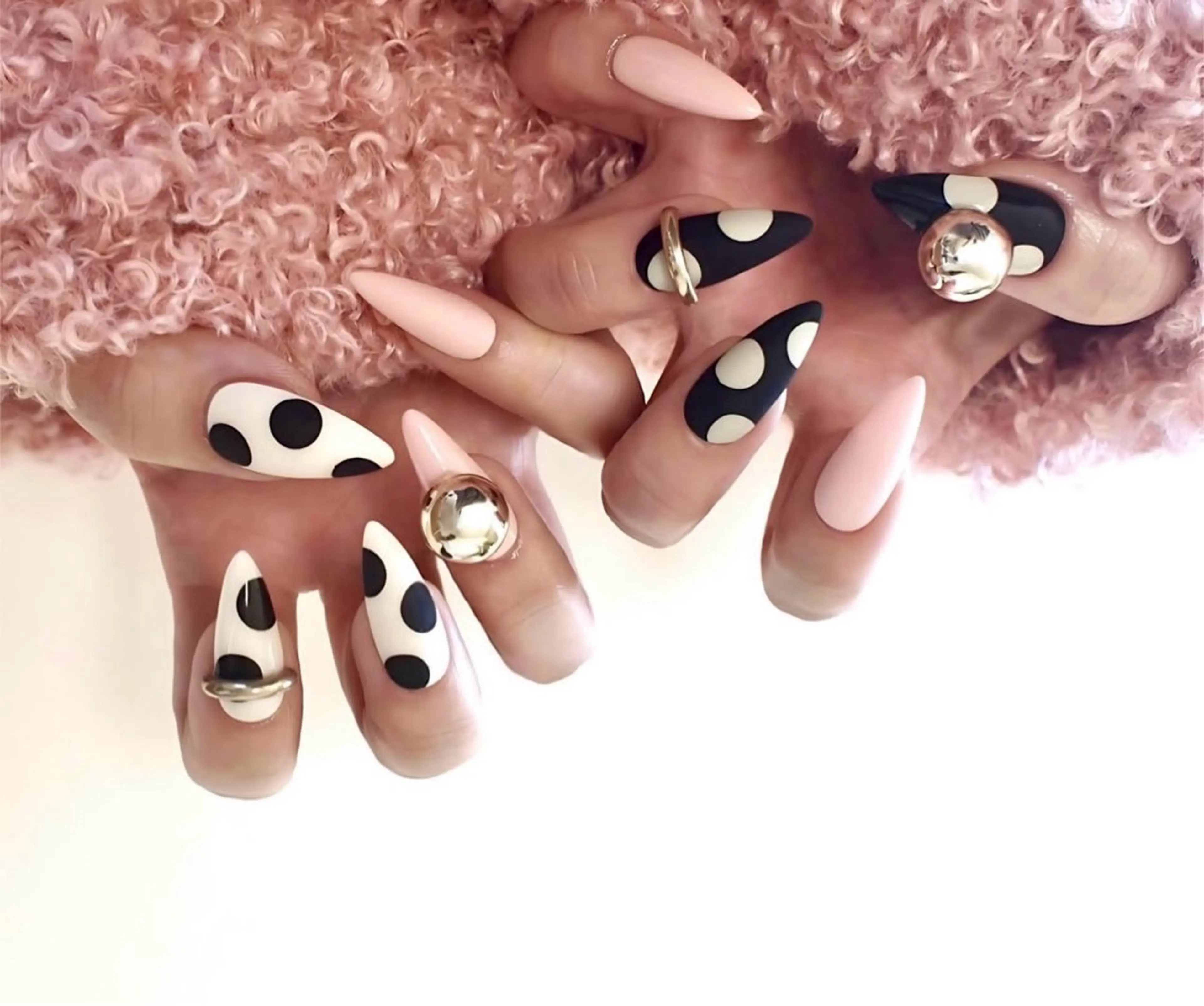 ネイル BROWS/ NAILSの眉毛・アイブロウイメージ